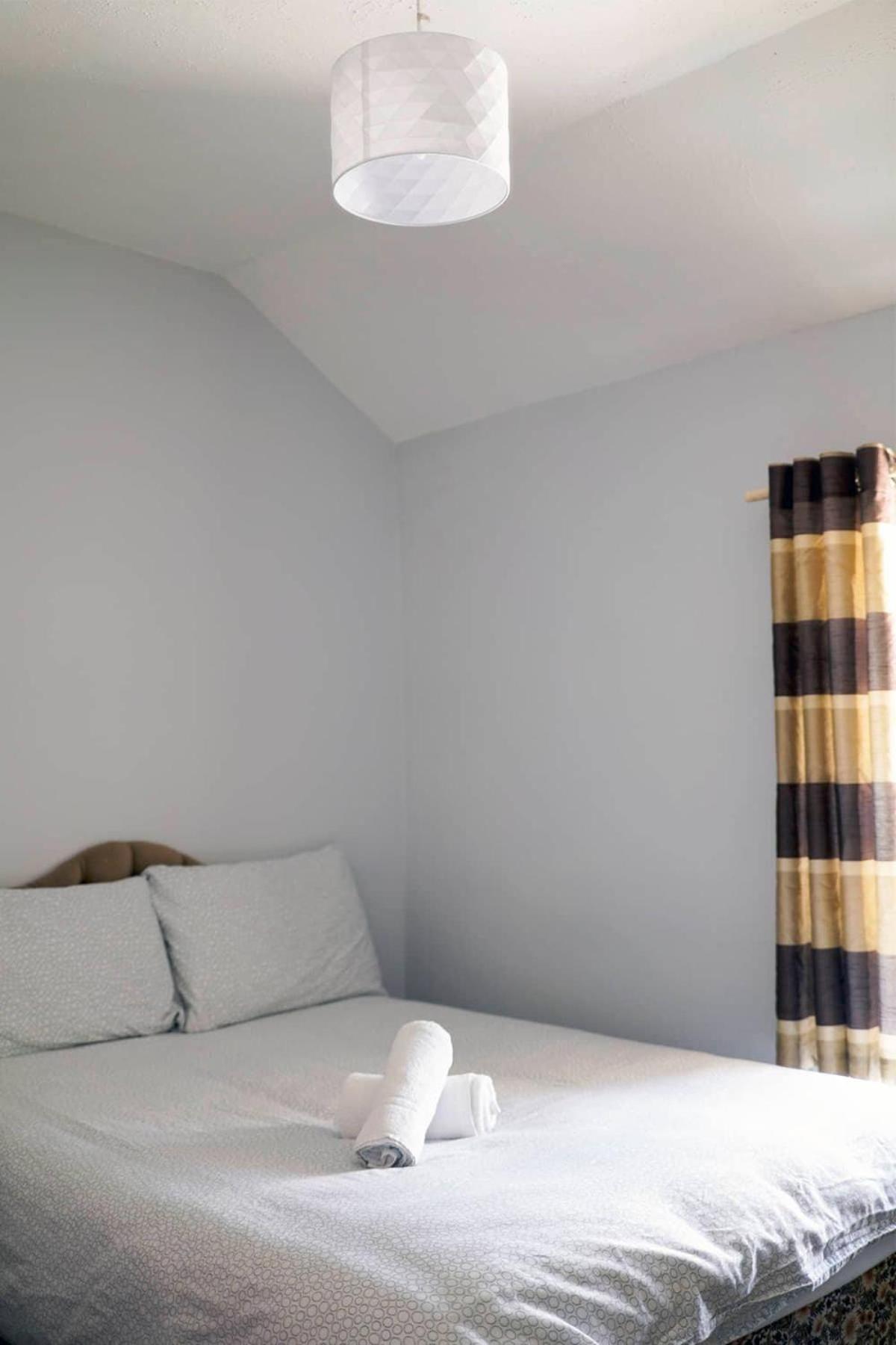 Double Room with Private Bathroom - Photo 6