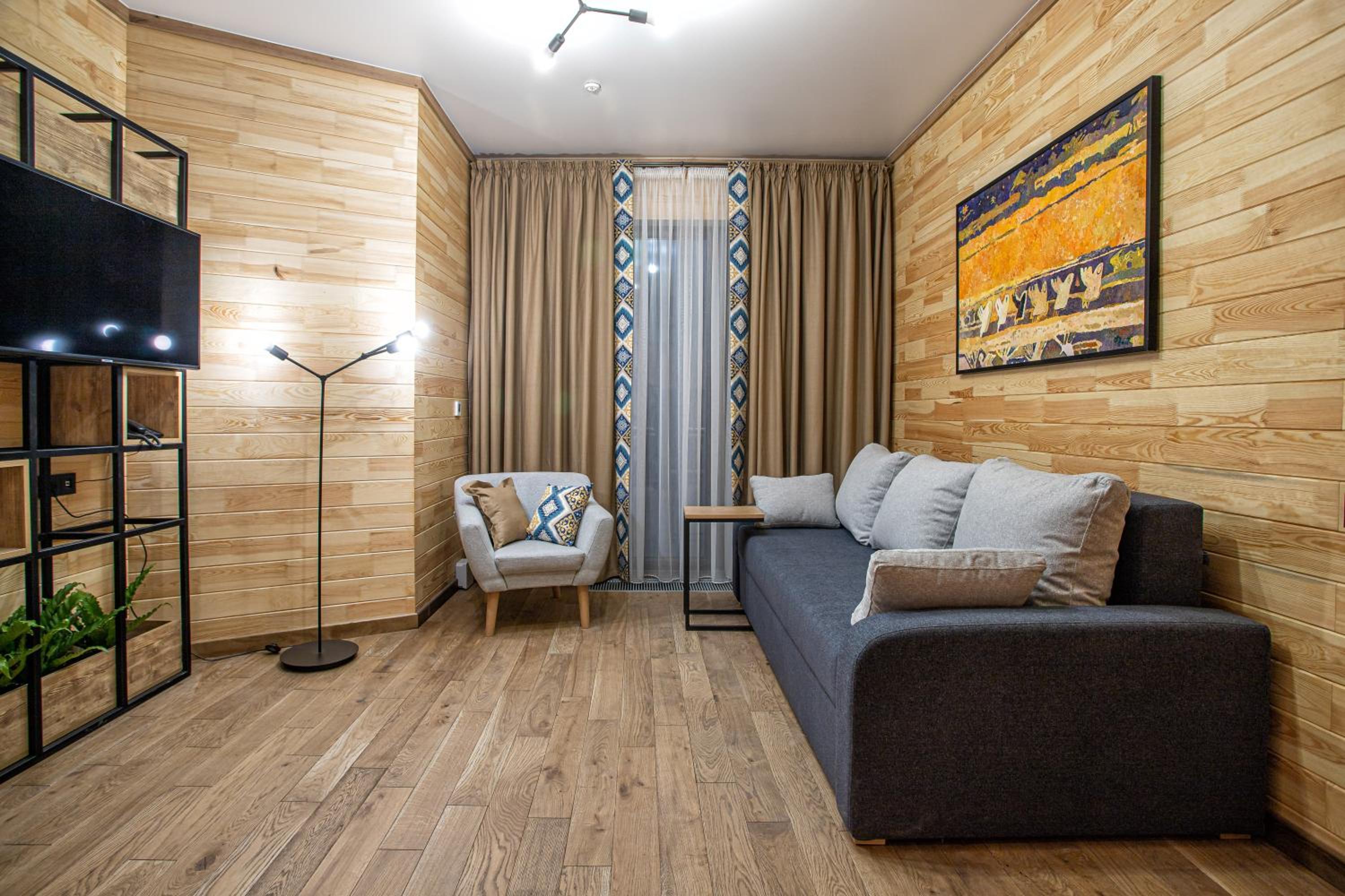 One-Bedroom Deluxe Apartment