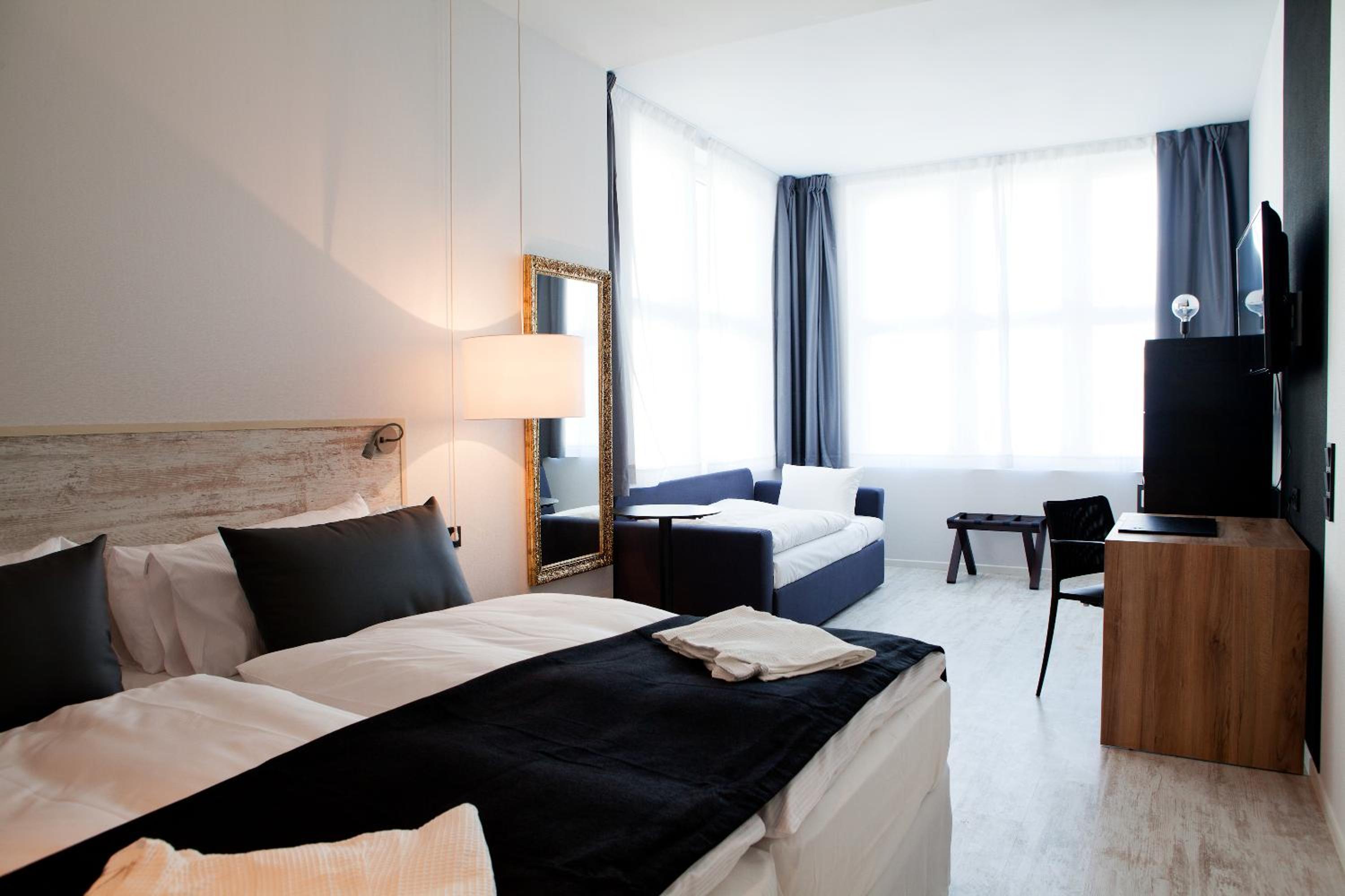 Superior Triple Room photo 3