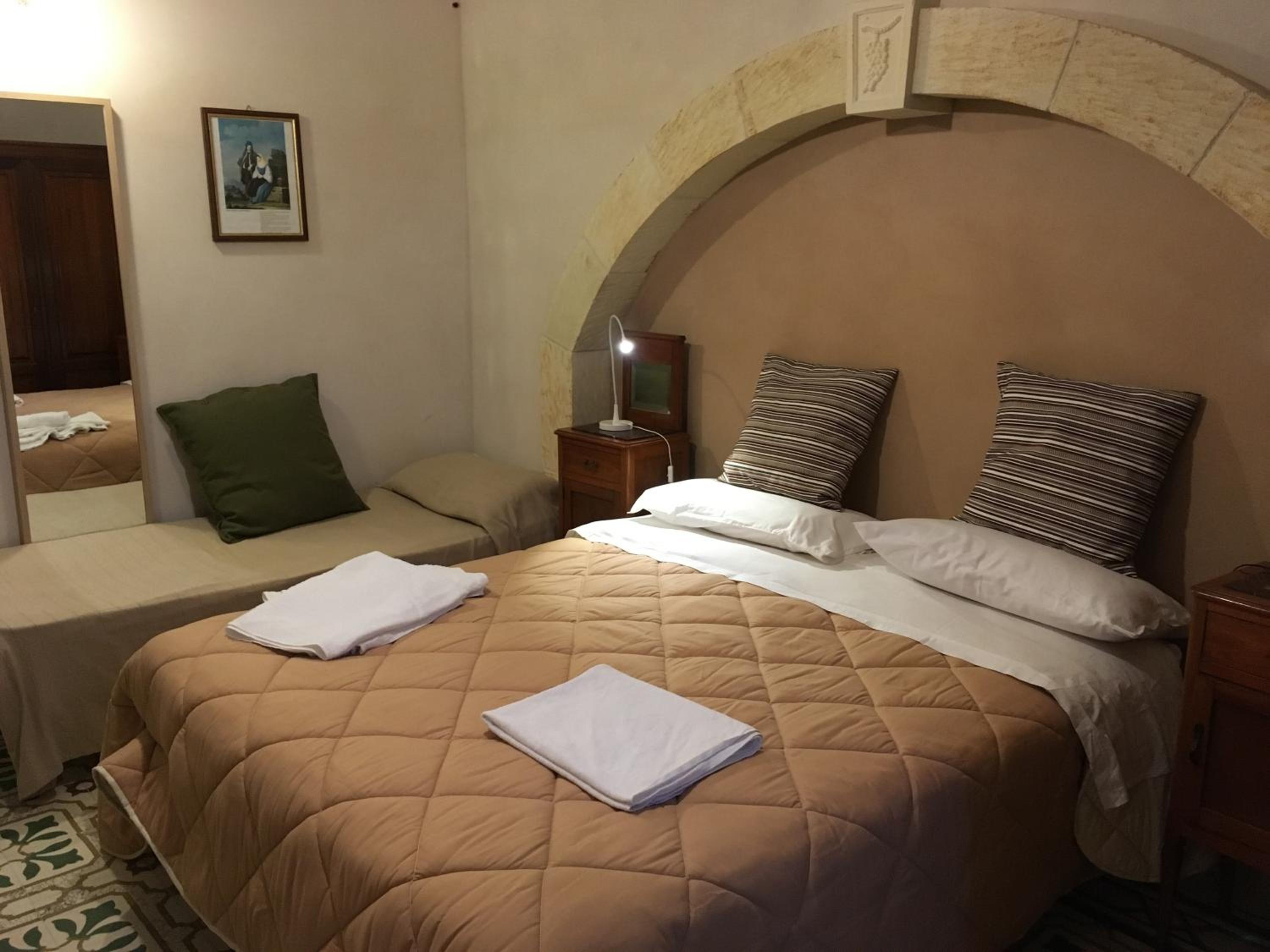 Deluxe Double Room with Extra Bed