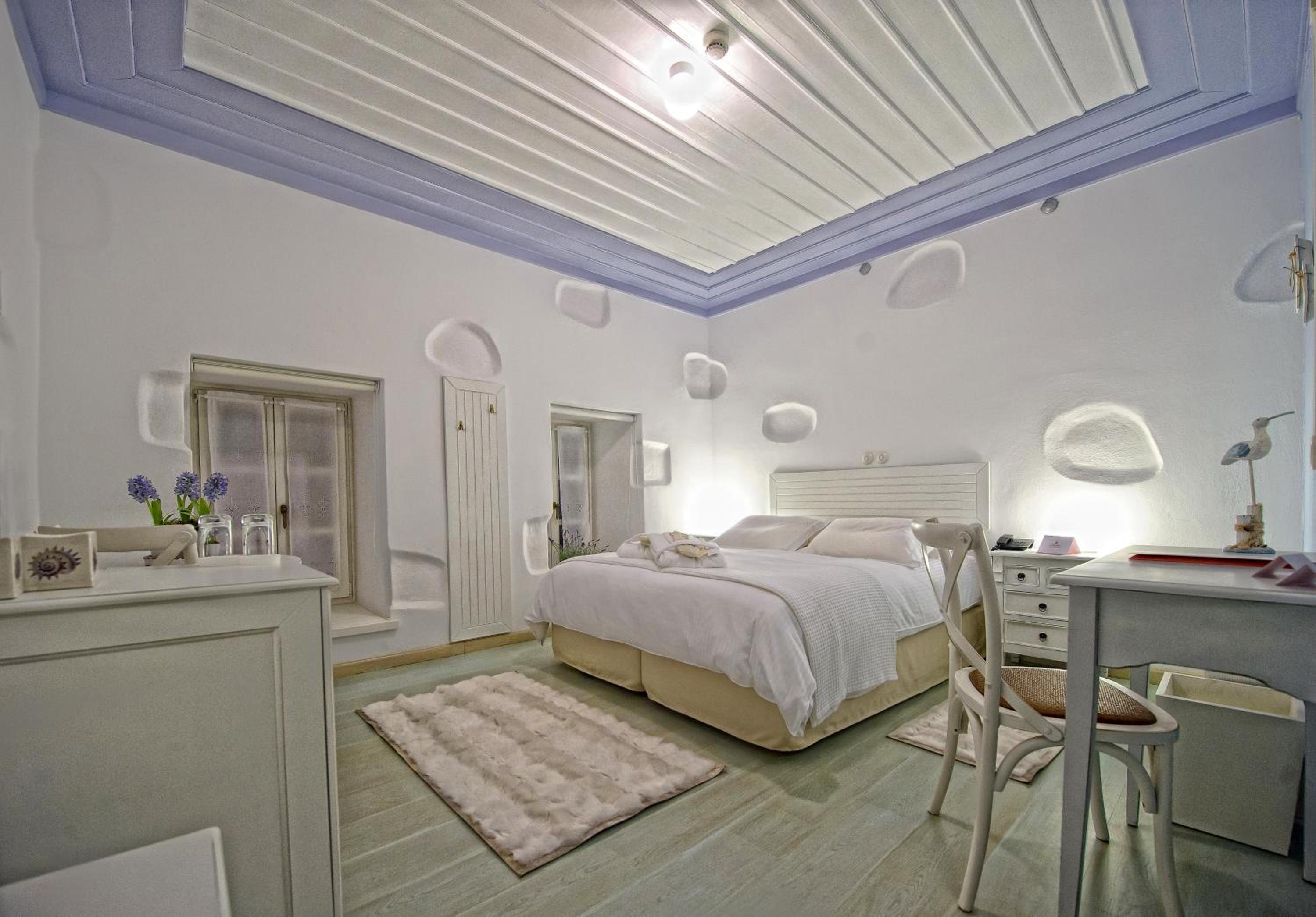 Deluxe Double or Twin Room - Photo 15