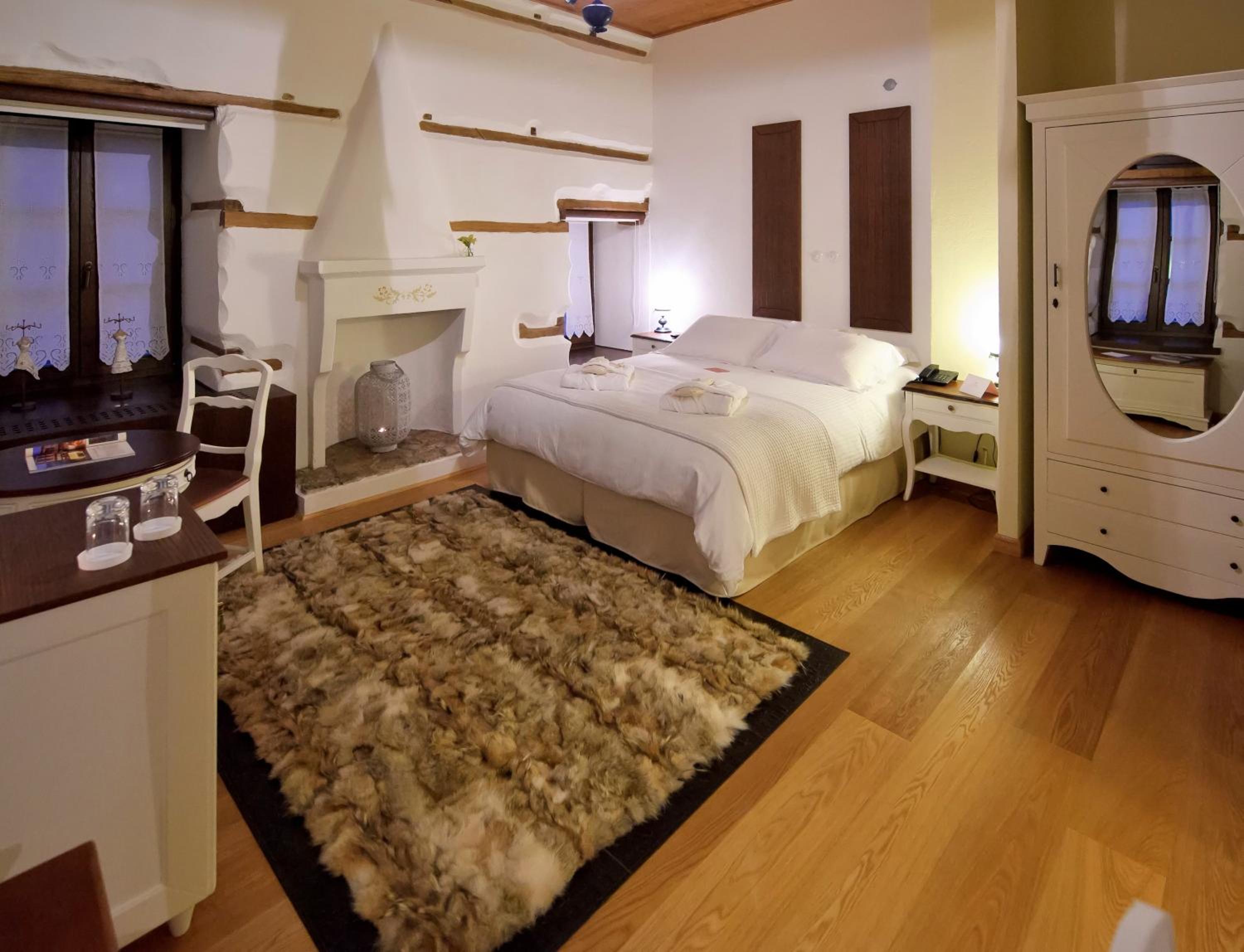 Deluxe Double or Twin Room - Photo 22