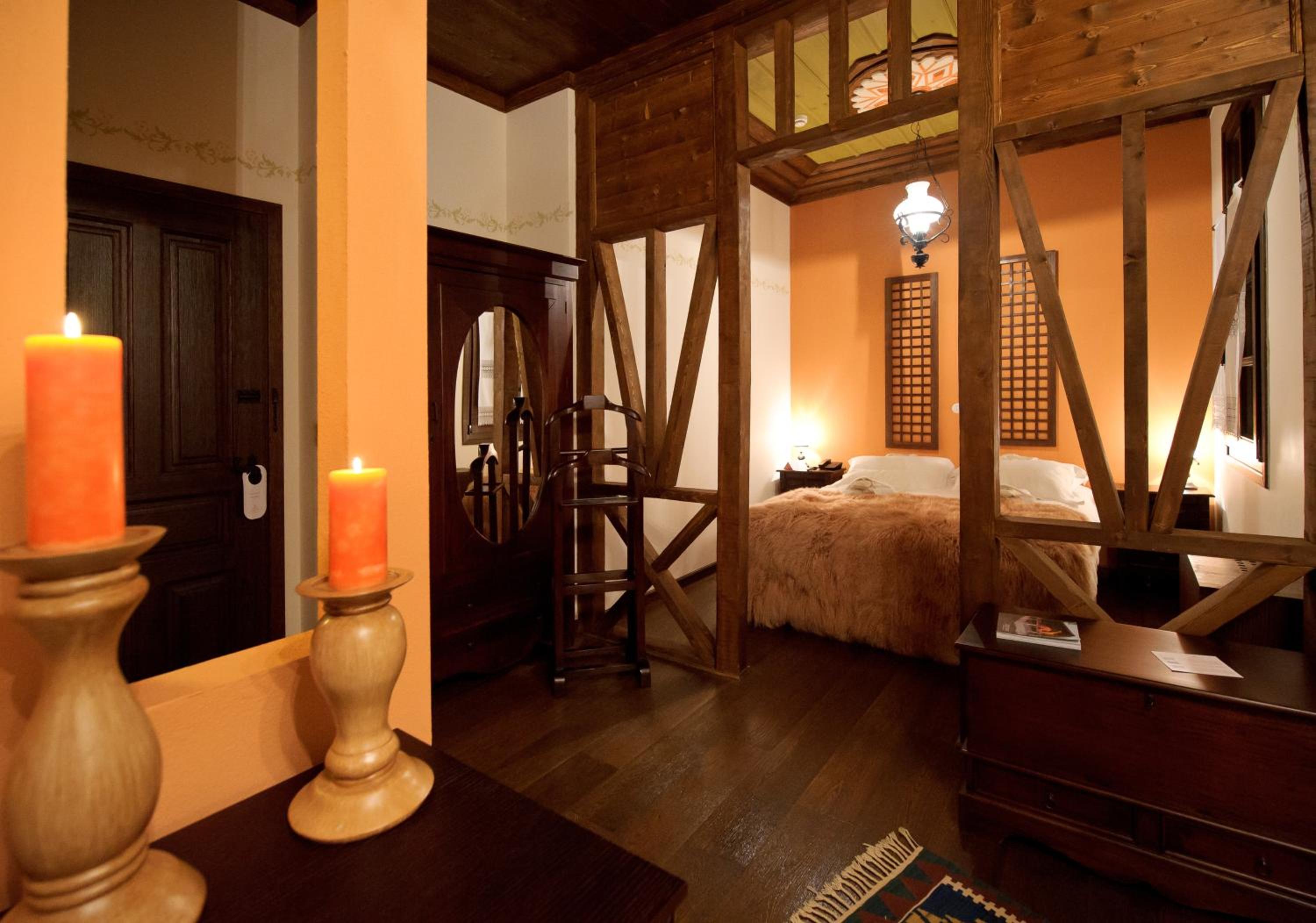 One-Bedroom Suite - Photo 9