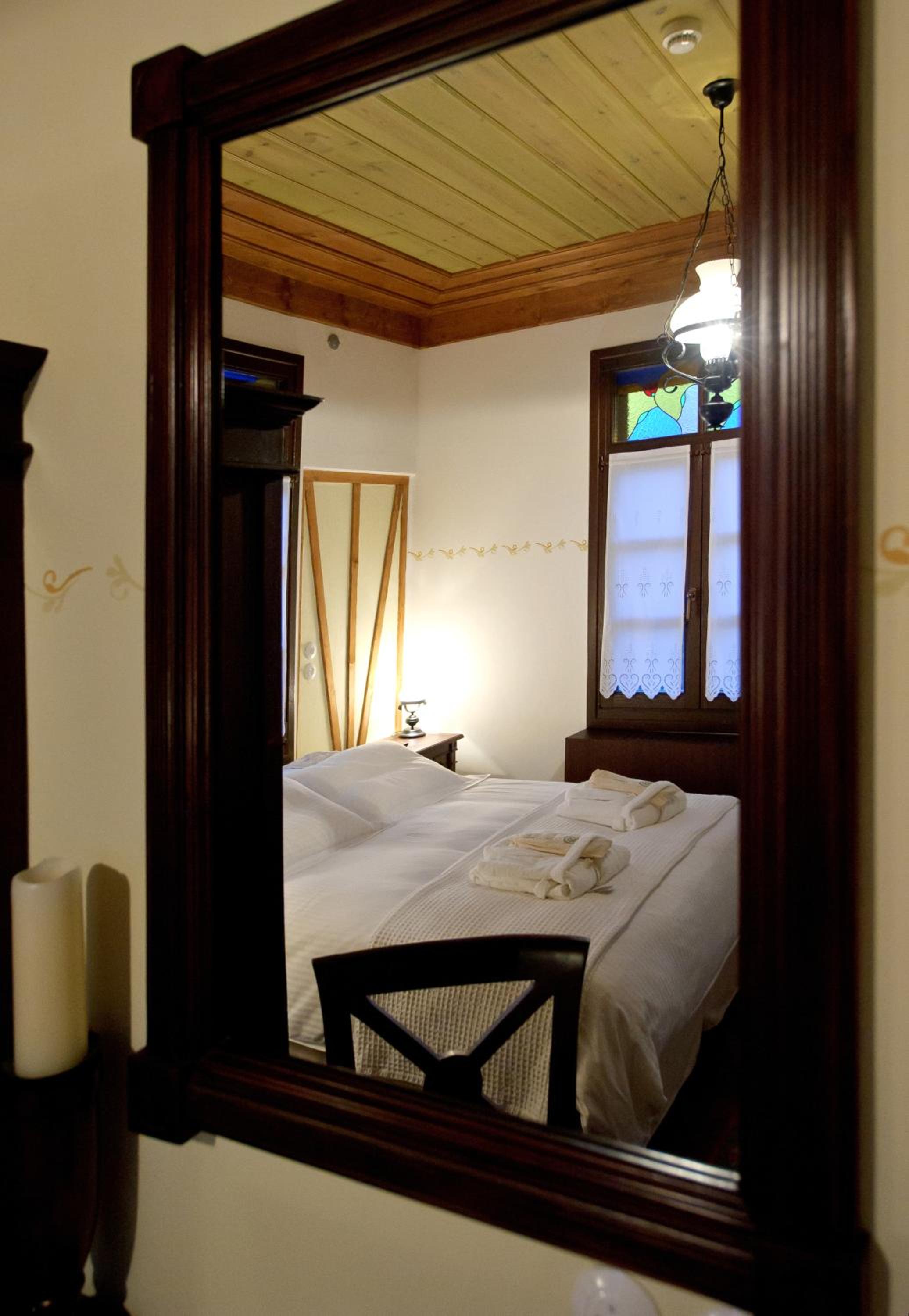Deluxe Double or Twin Room - Photo 24