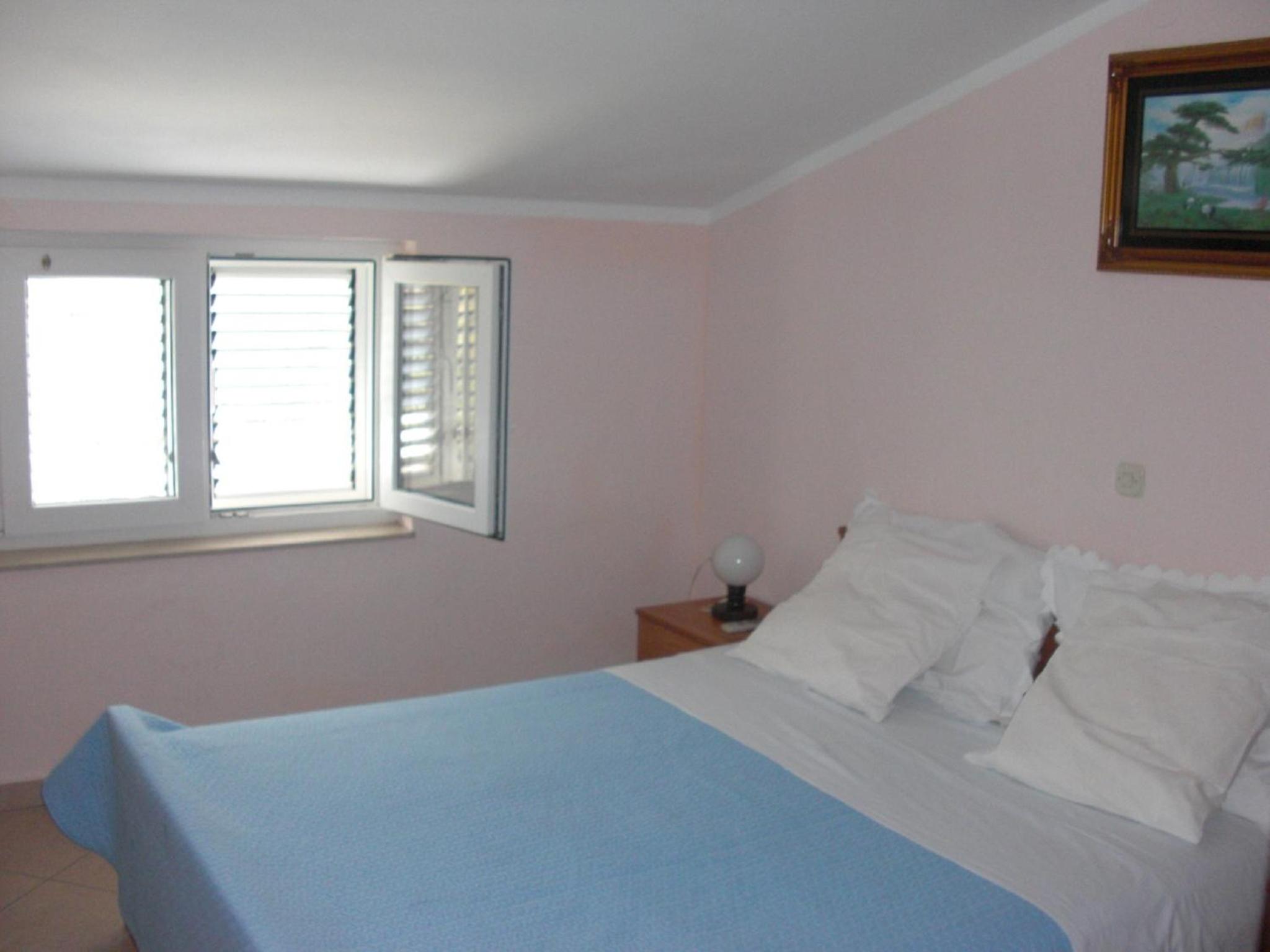 Three-Bedroom Apartment with Terrace and Sea View (7 Adults) photo 1
