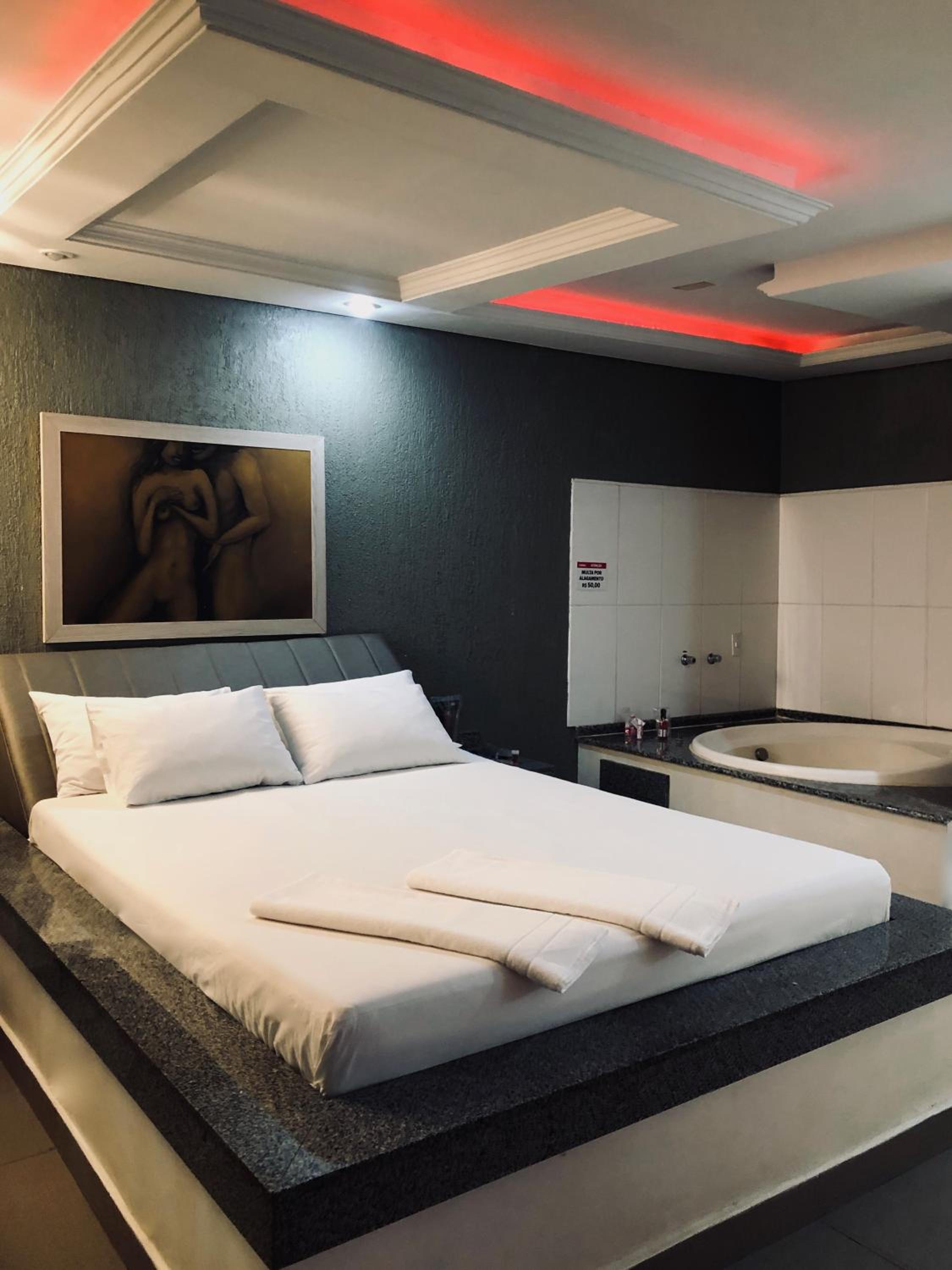 King Suite With Spa Bath photo 1