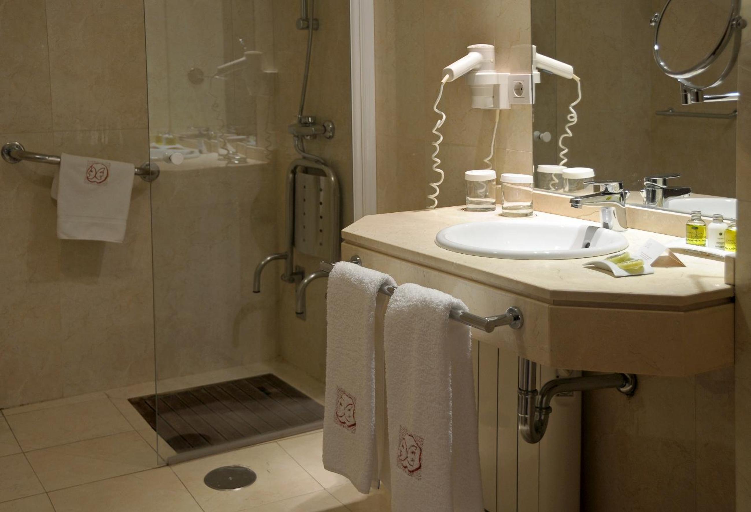 Standard  Room - Photo 6