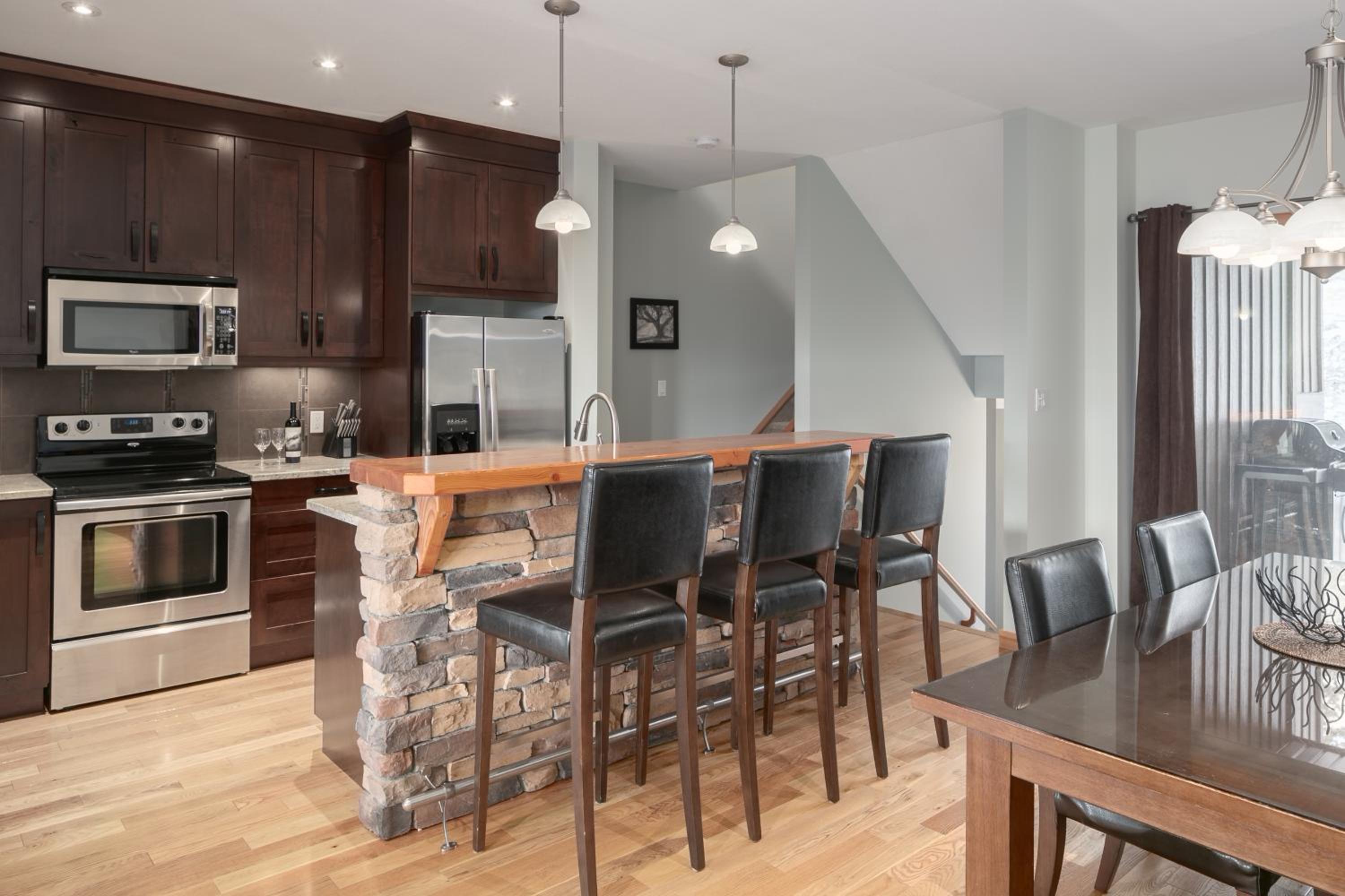 Four-Bedroom House photo 2