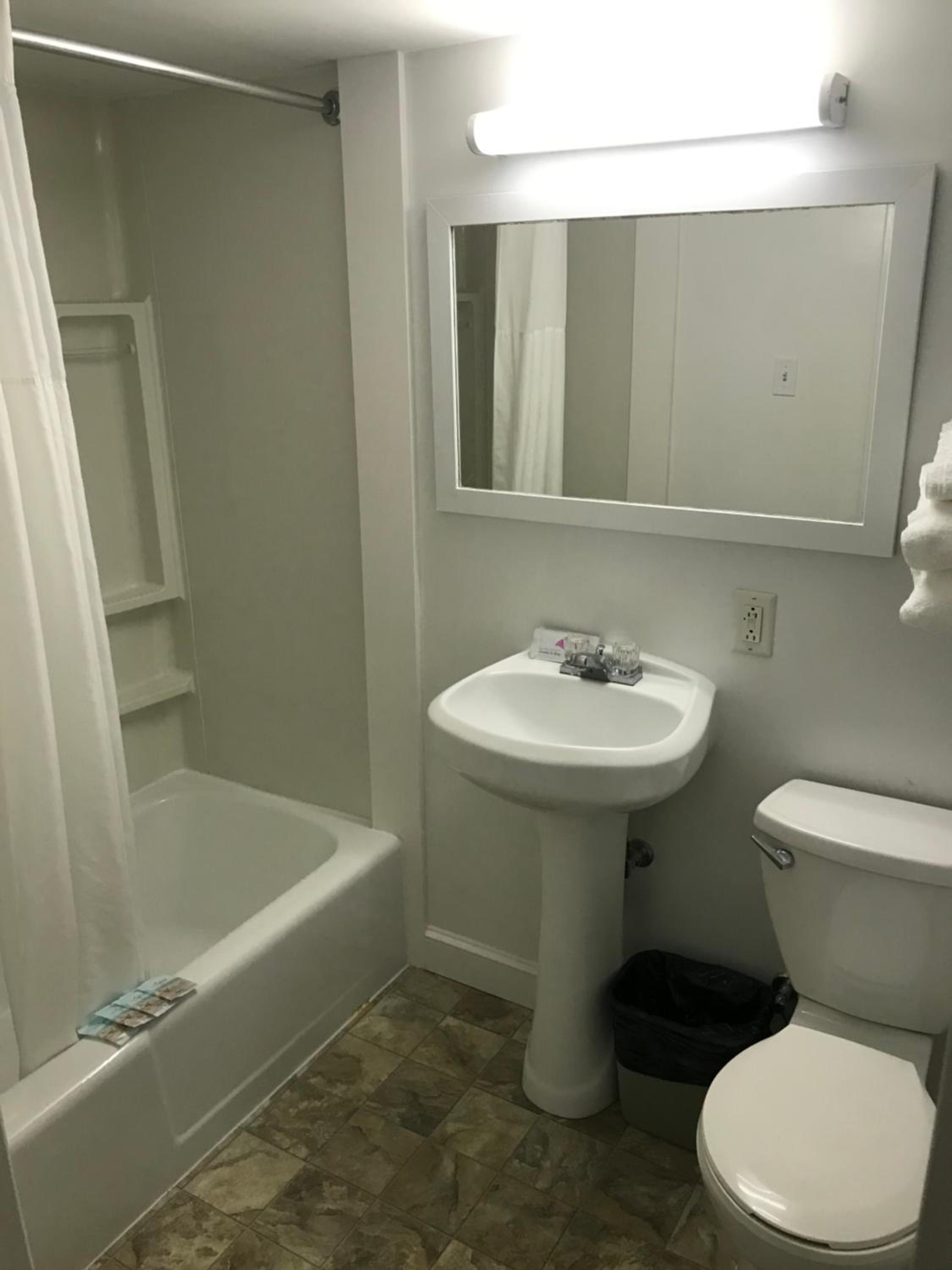 Deluxe Junior Suite - Photo 5