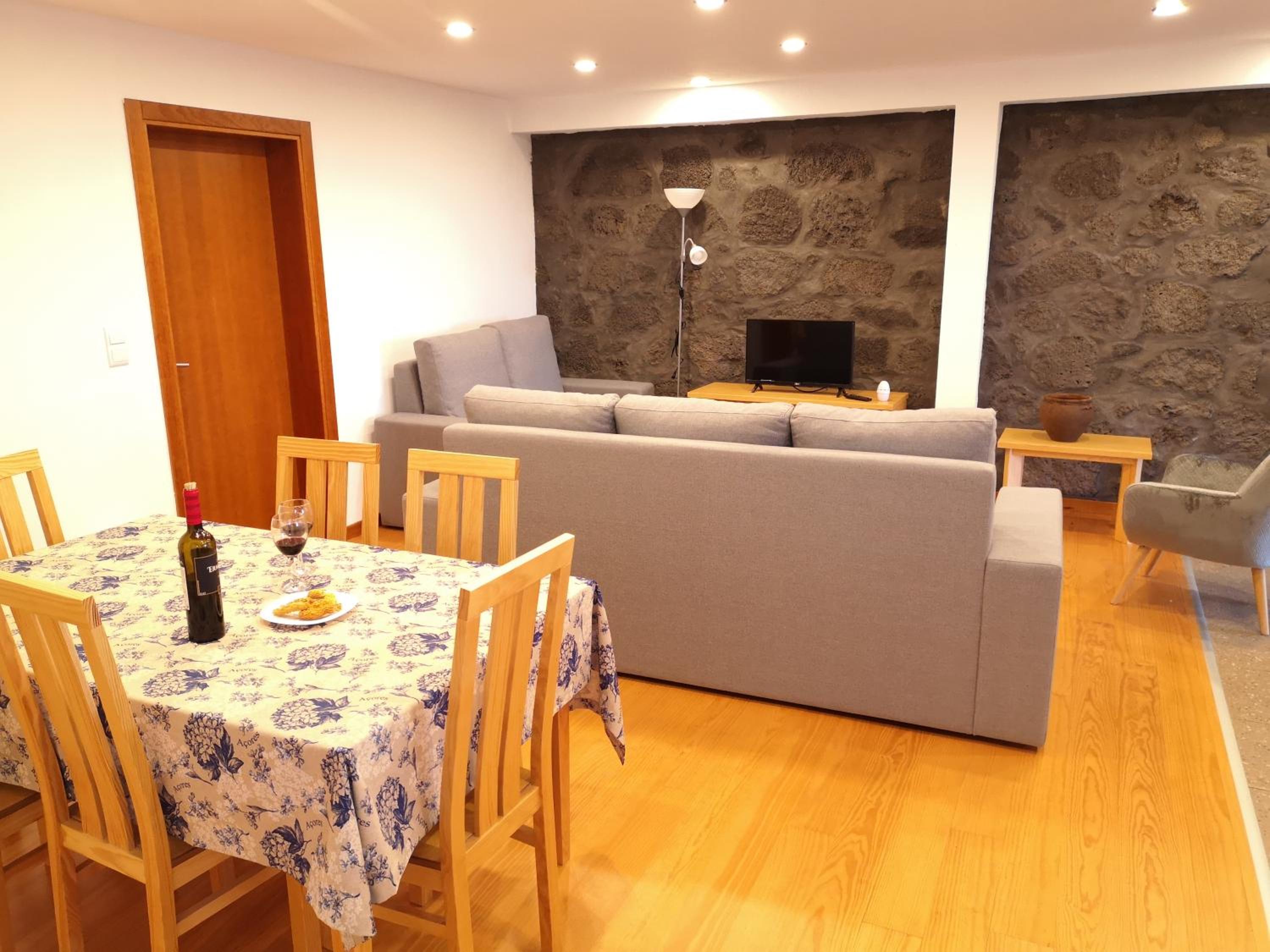 One-Bedroom House photo 2