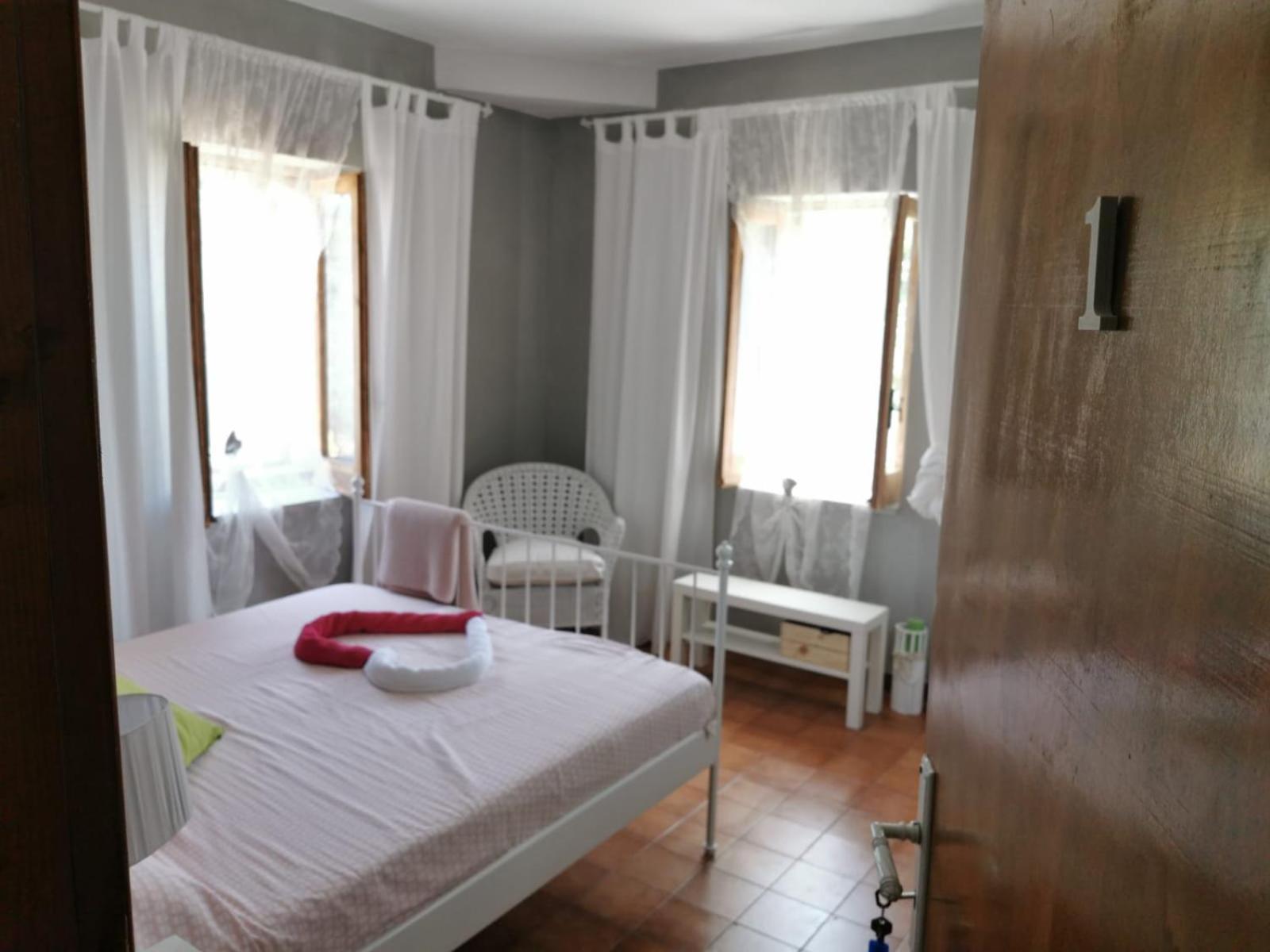 Deluxe Room - Photo 6