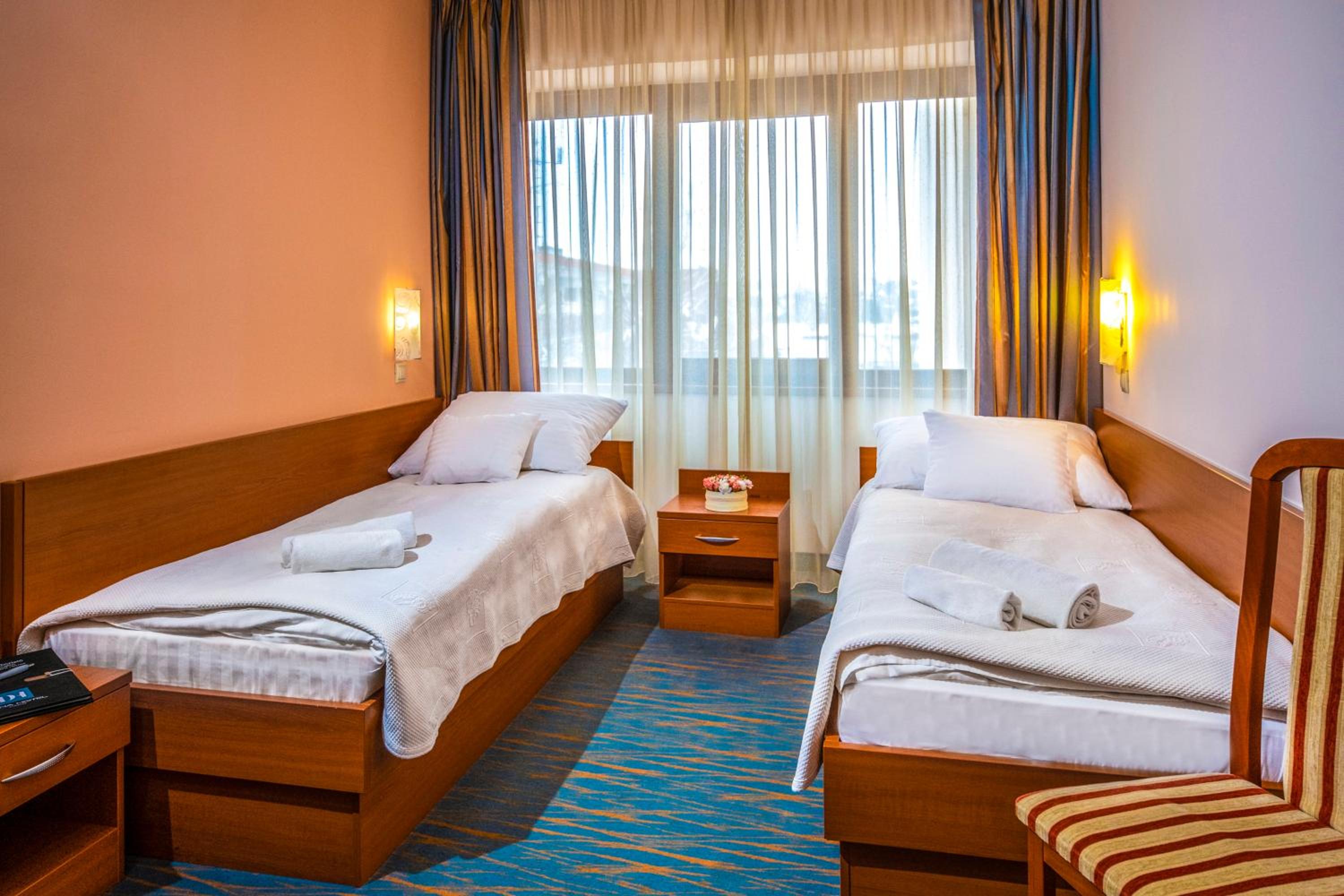 Twin Room photo 1