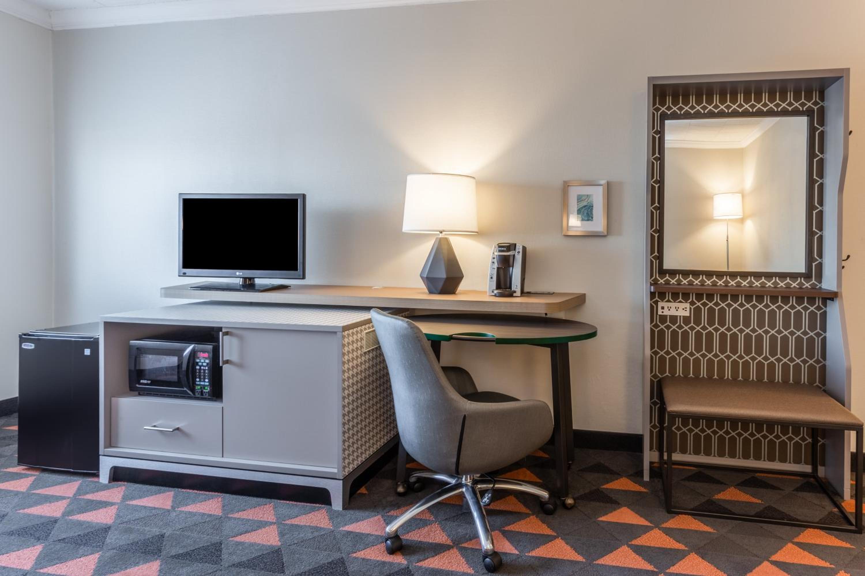 Standard King Room - Photo 1