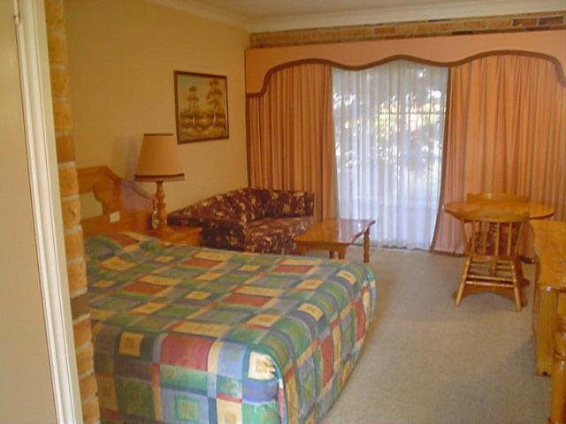 Queen Room - Photo 2