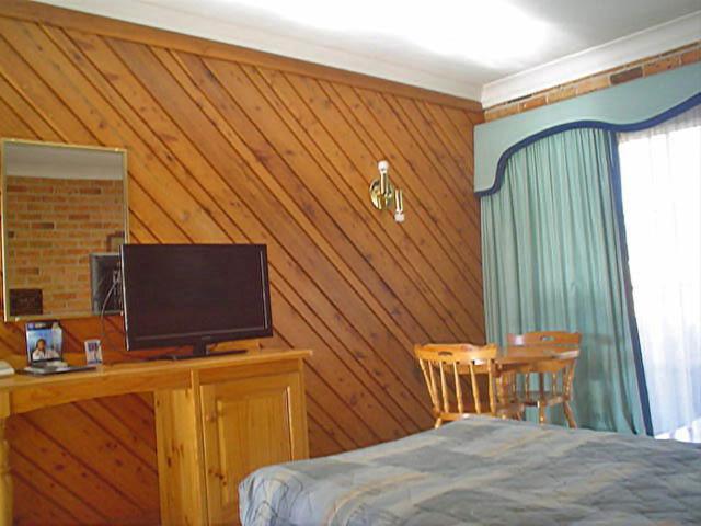 Twin Room - Photo 2