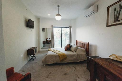 Studio Apartment - Photo 9