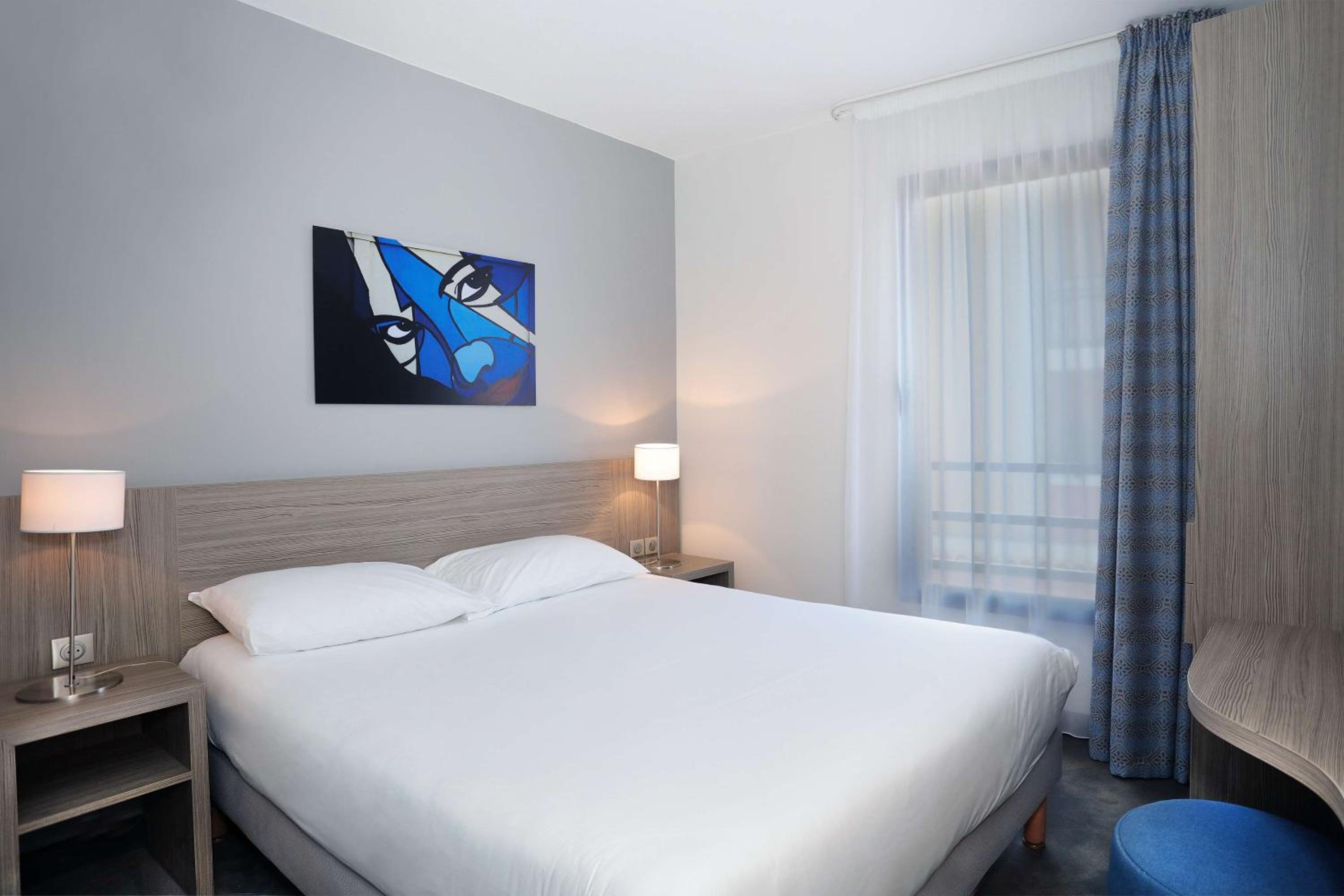 Comfort Queen Room - Non-Smoking  - Photo 1