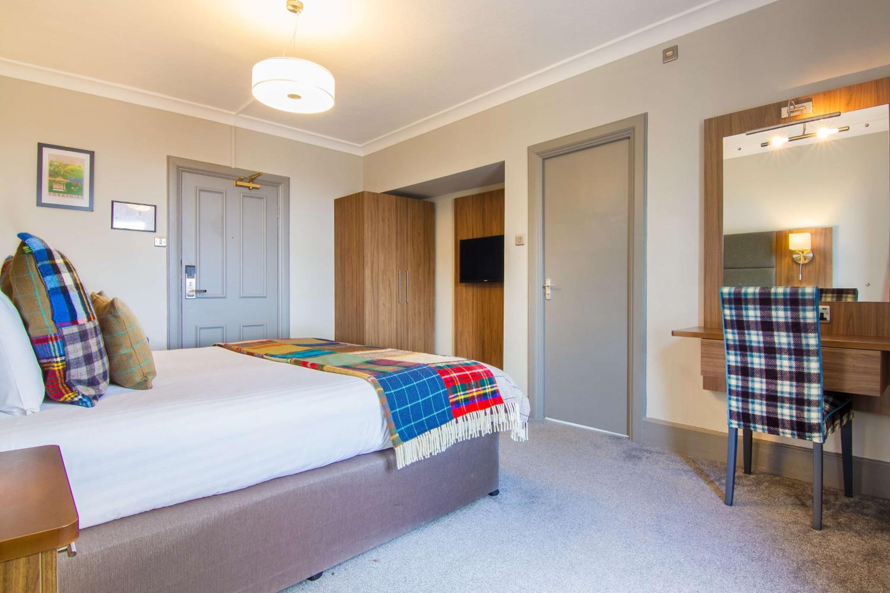Standard Double Room with Double Bed - Non-Smoking - Photo 3