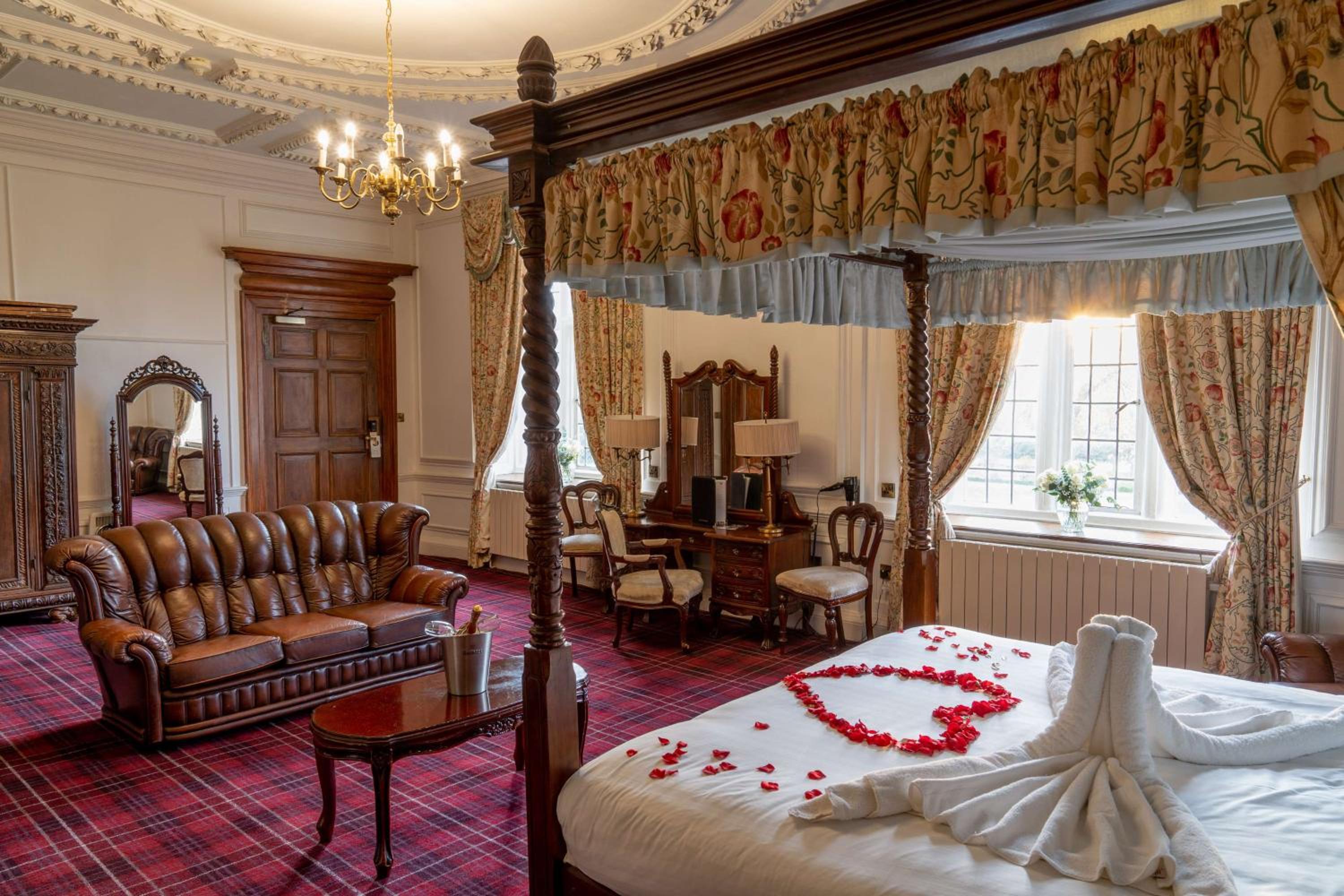 King Suite - Photo 3