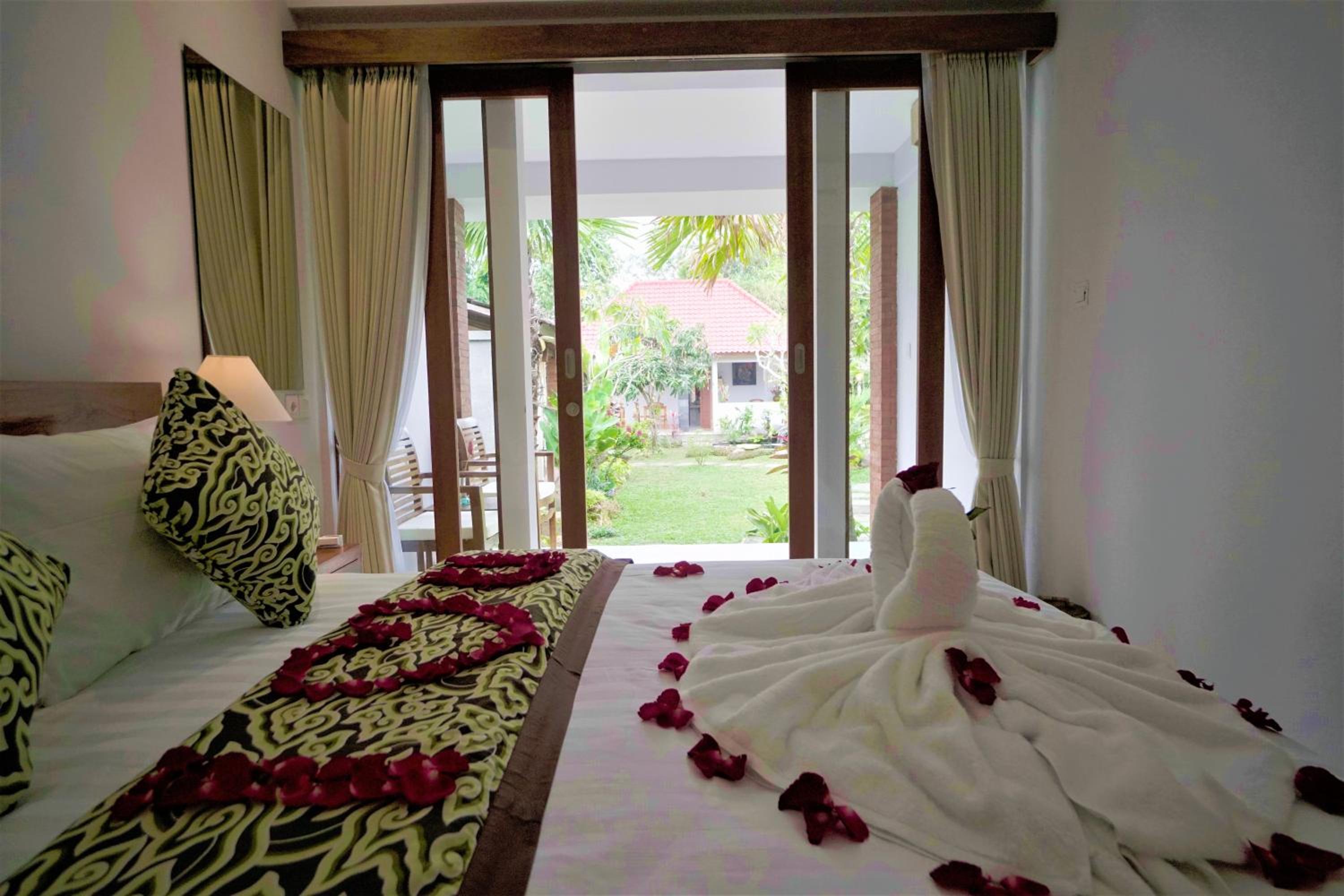 Double Room with Garden View - Photo 8