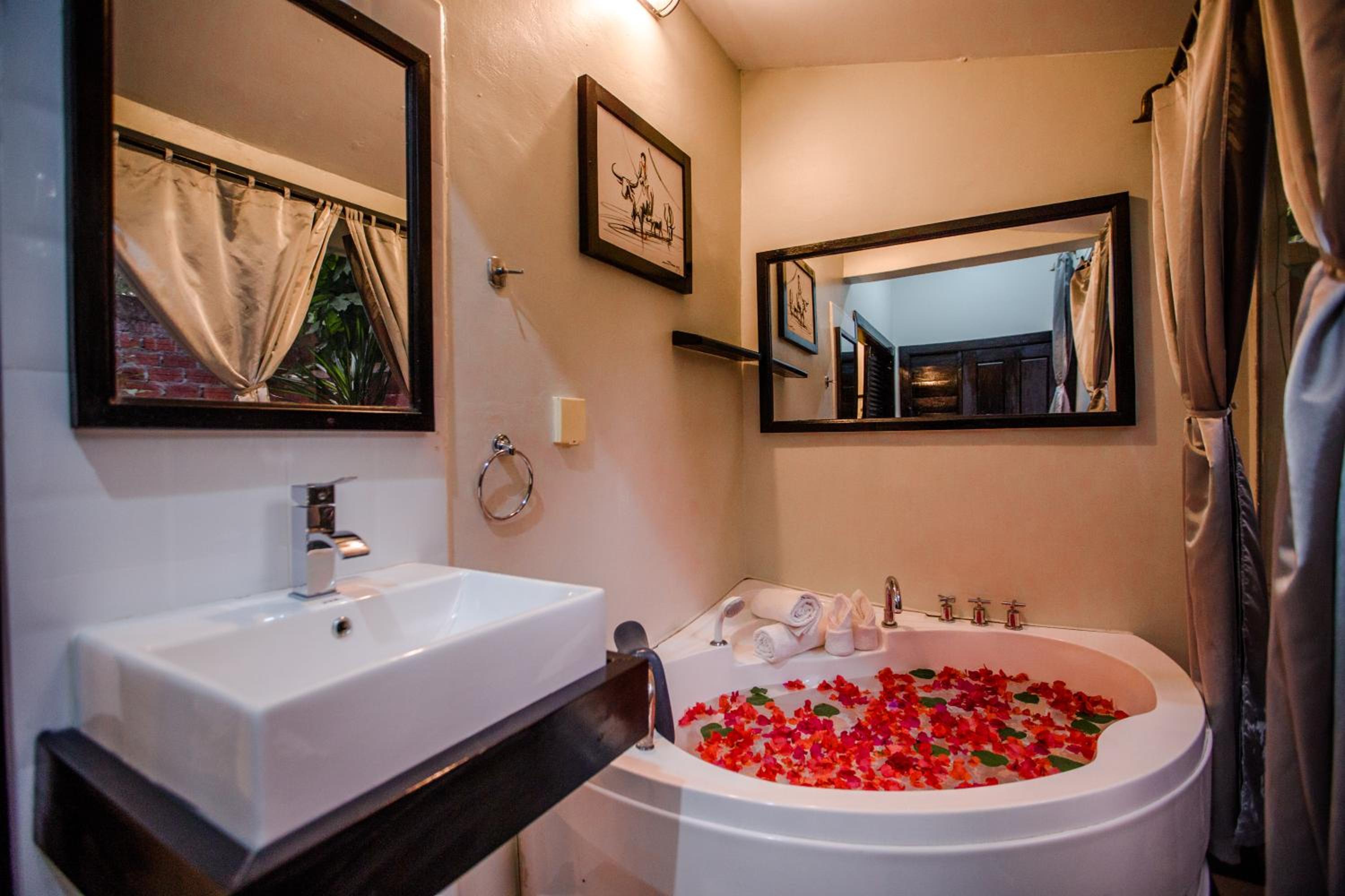 Deluxe Double Room - Free Pickup - Photo 6