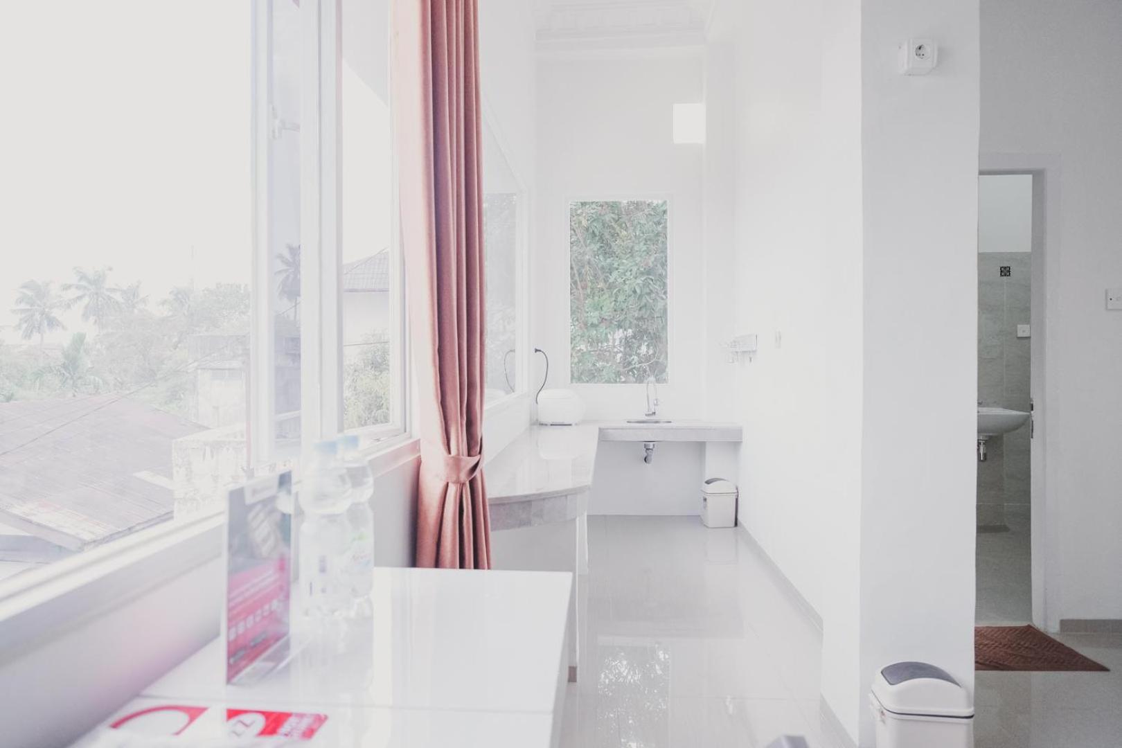 Standard Double Room - Photo 4