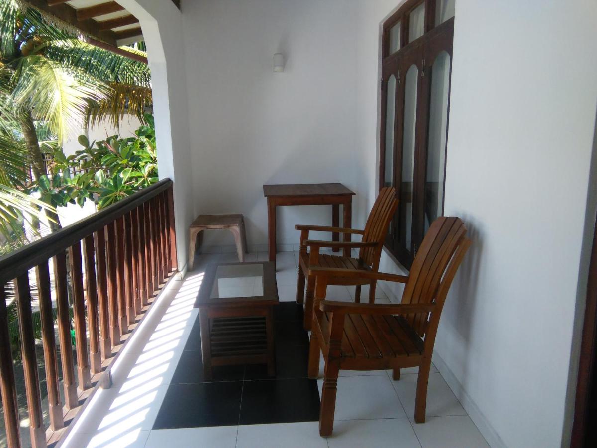 Basic Triple Room photo 3