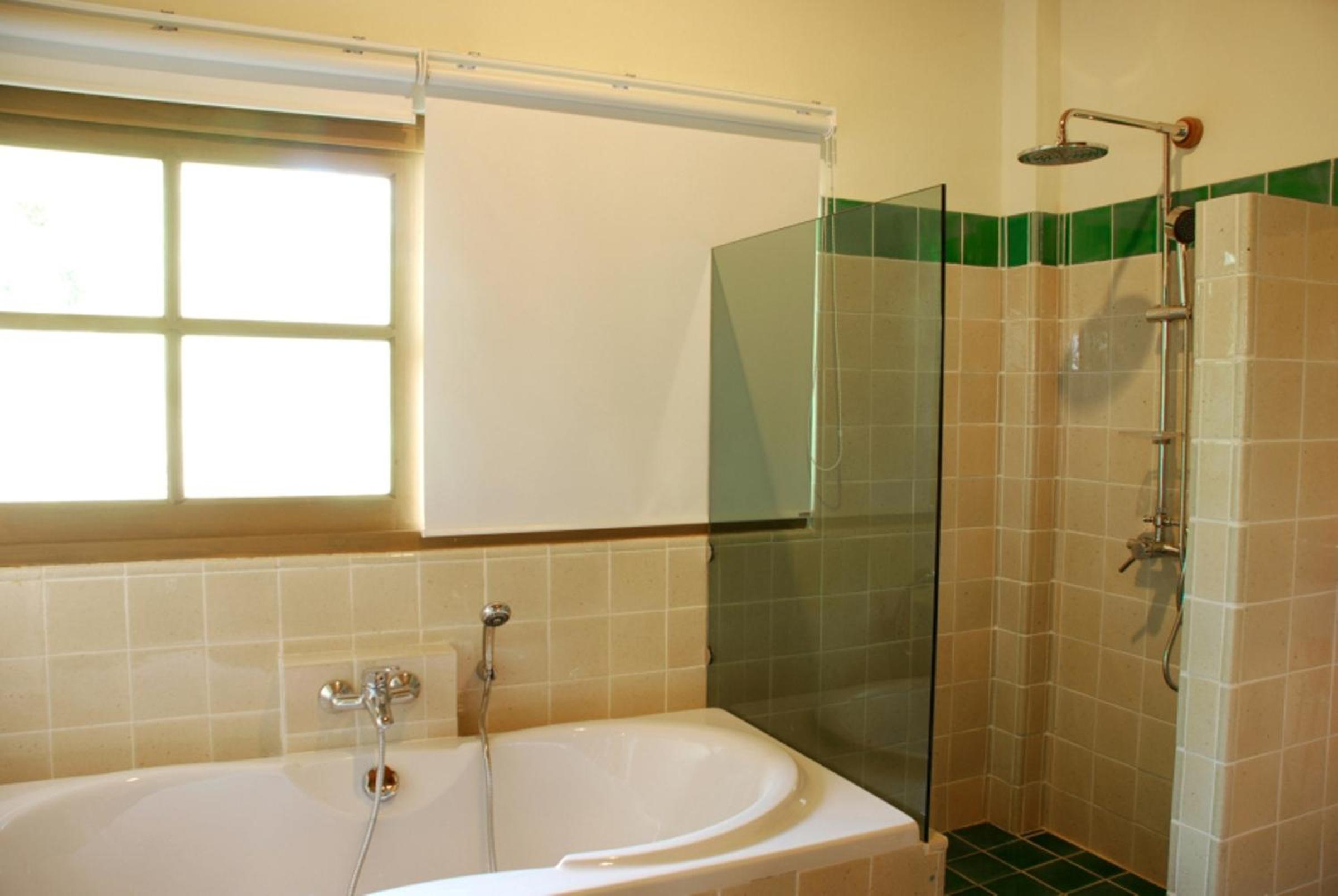 Deluxe Double or Twin Room photo 3