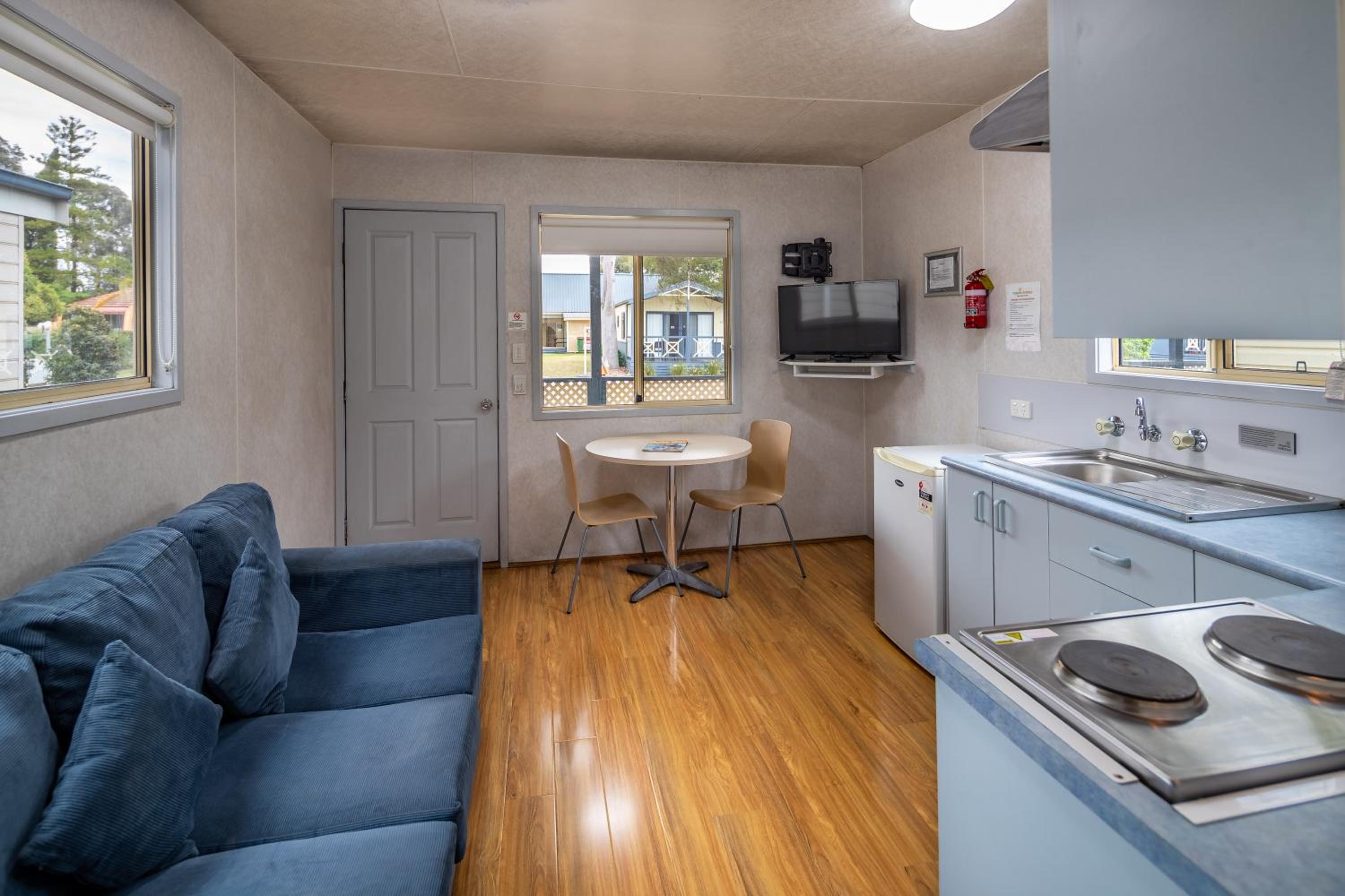 Standard One-Bedroom Cabin photo 2