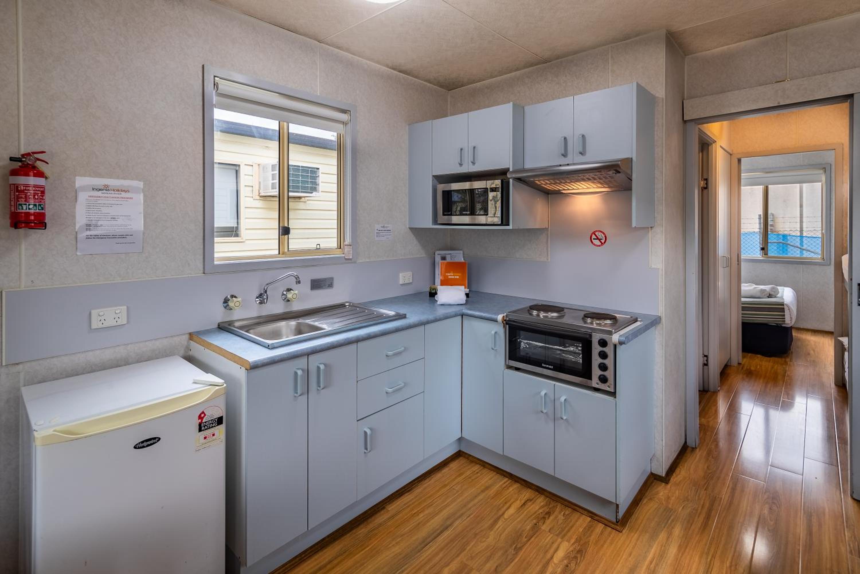Standard One-Bedroom Cabin photo 3