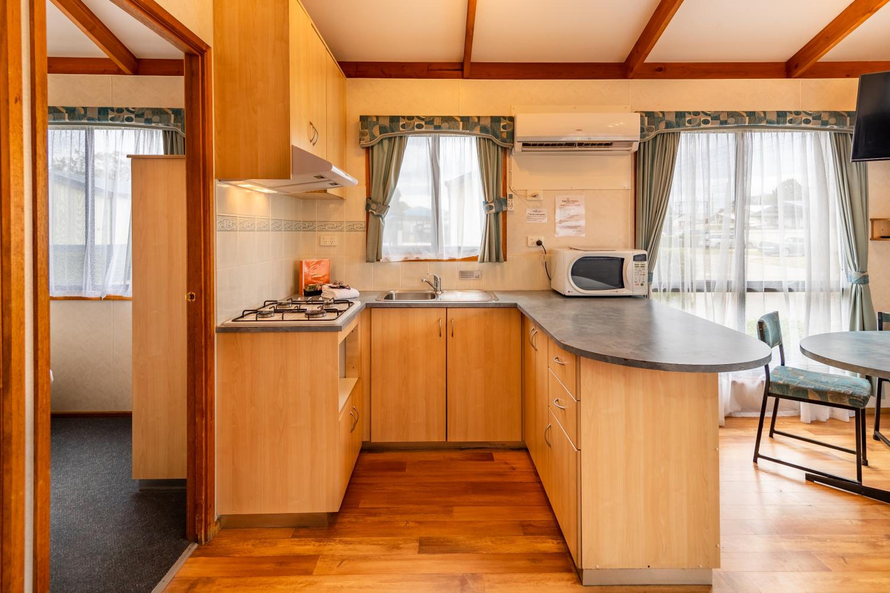 Standard Two-Bedroom Cabin B photo 3