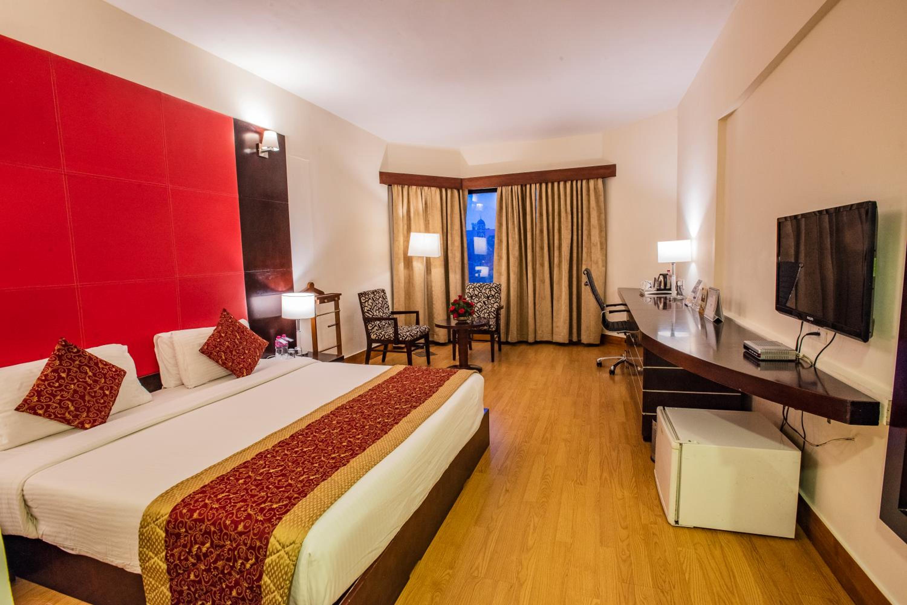 Double or Twin Room - Photo 3