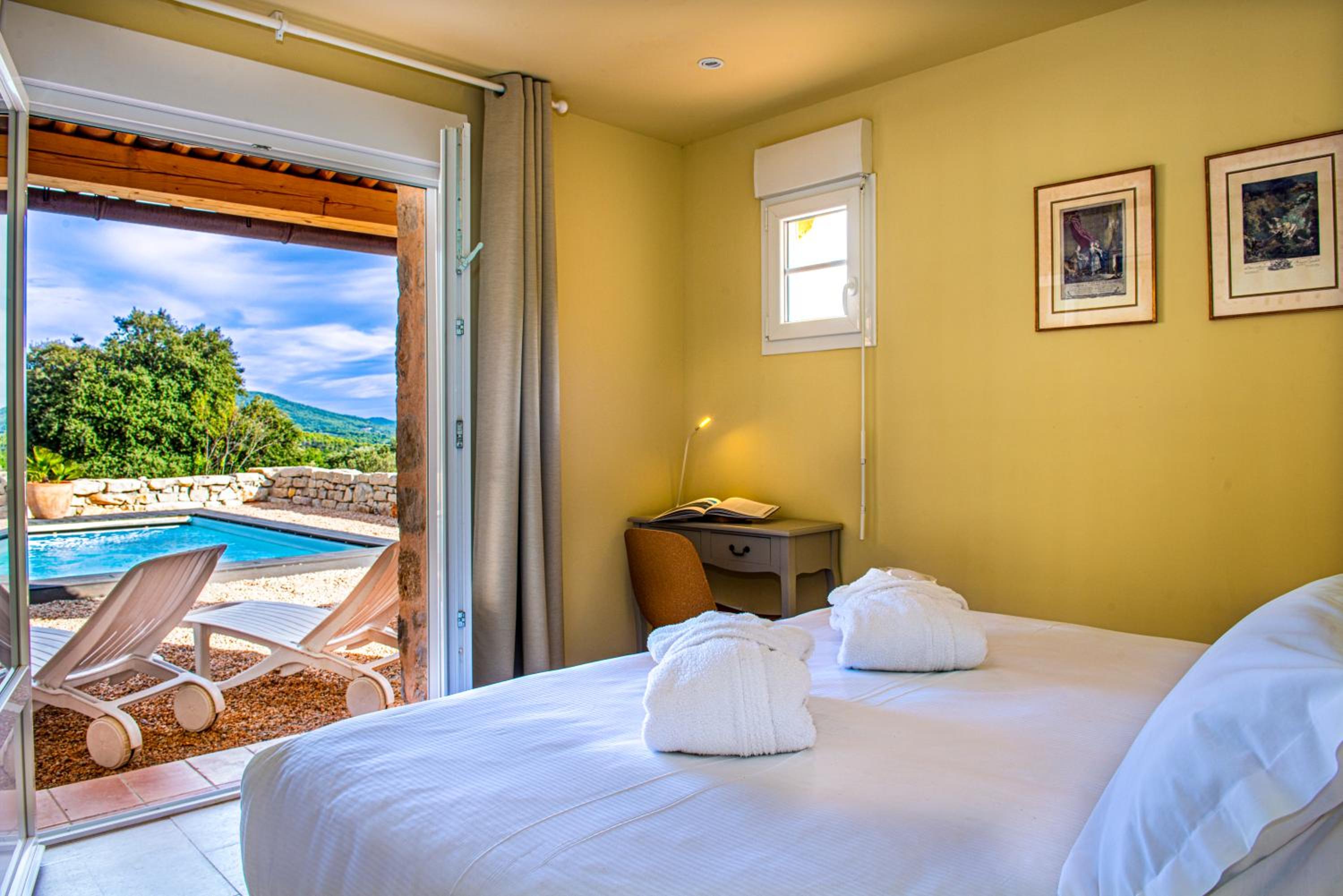 Four-Bedroom Villa with Four King Beds, Terrace, Private Pool and Valley View - Non-Smoking - Photo 13