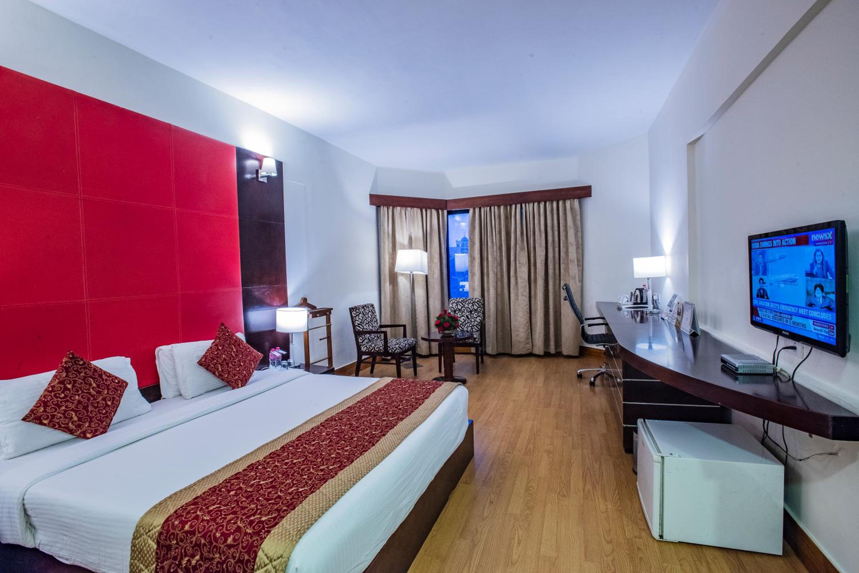 Double or Twin Room - Photo 4