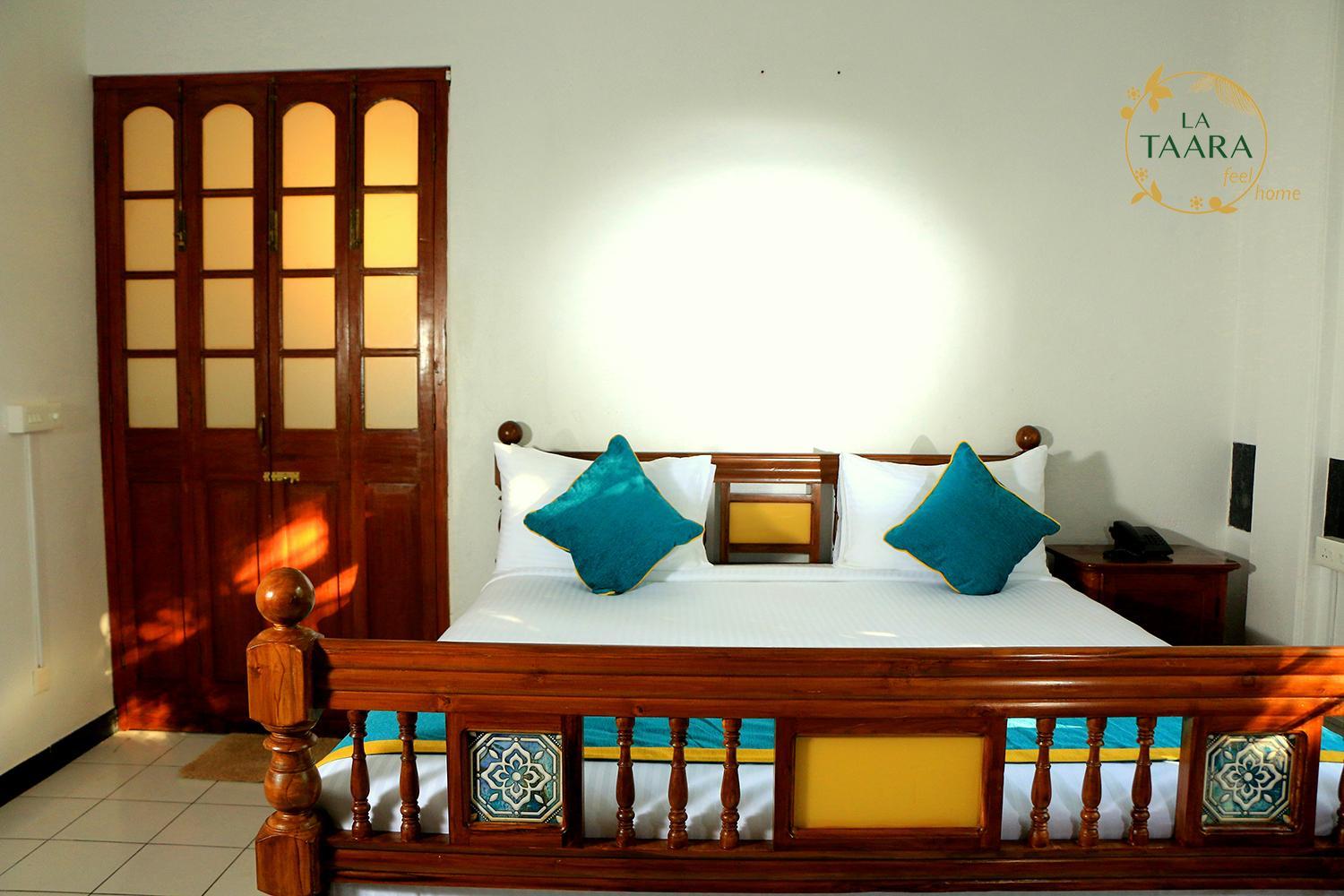 Deluxe Room - Photo 18