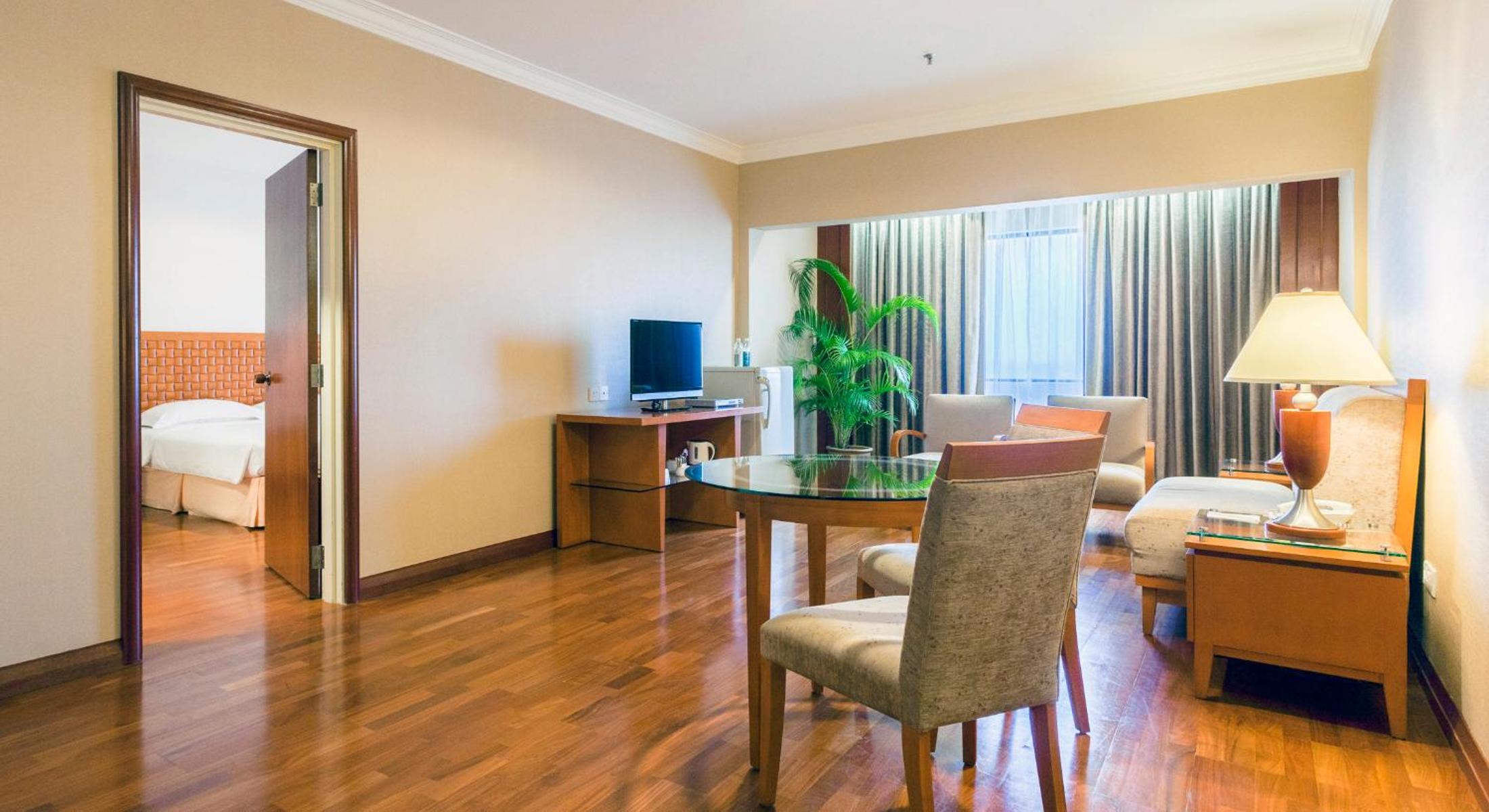 Deluxe Suite
