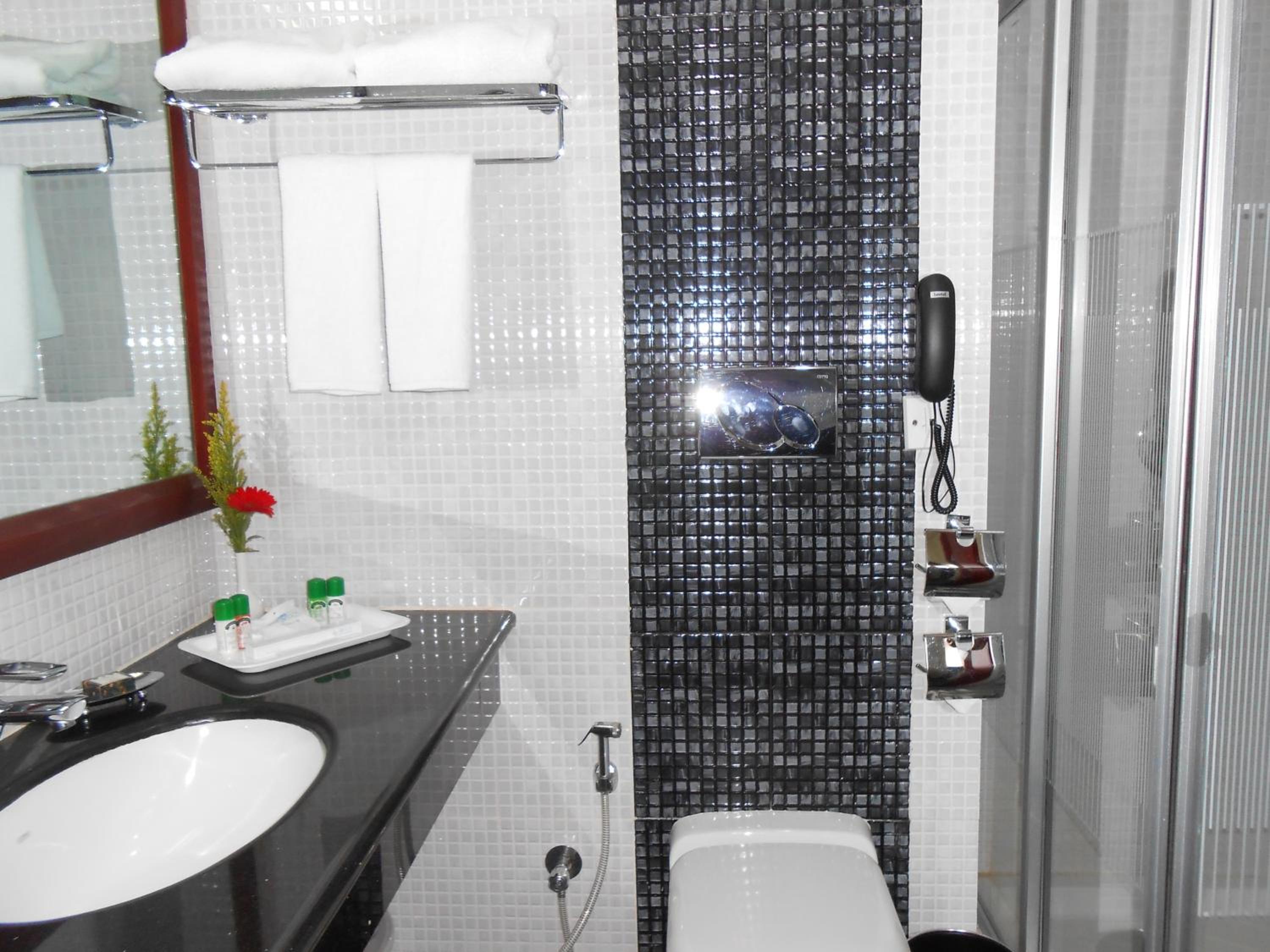 Double or Twin Room - Photo 2