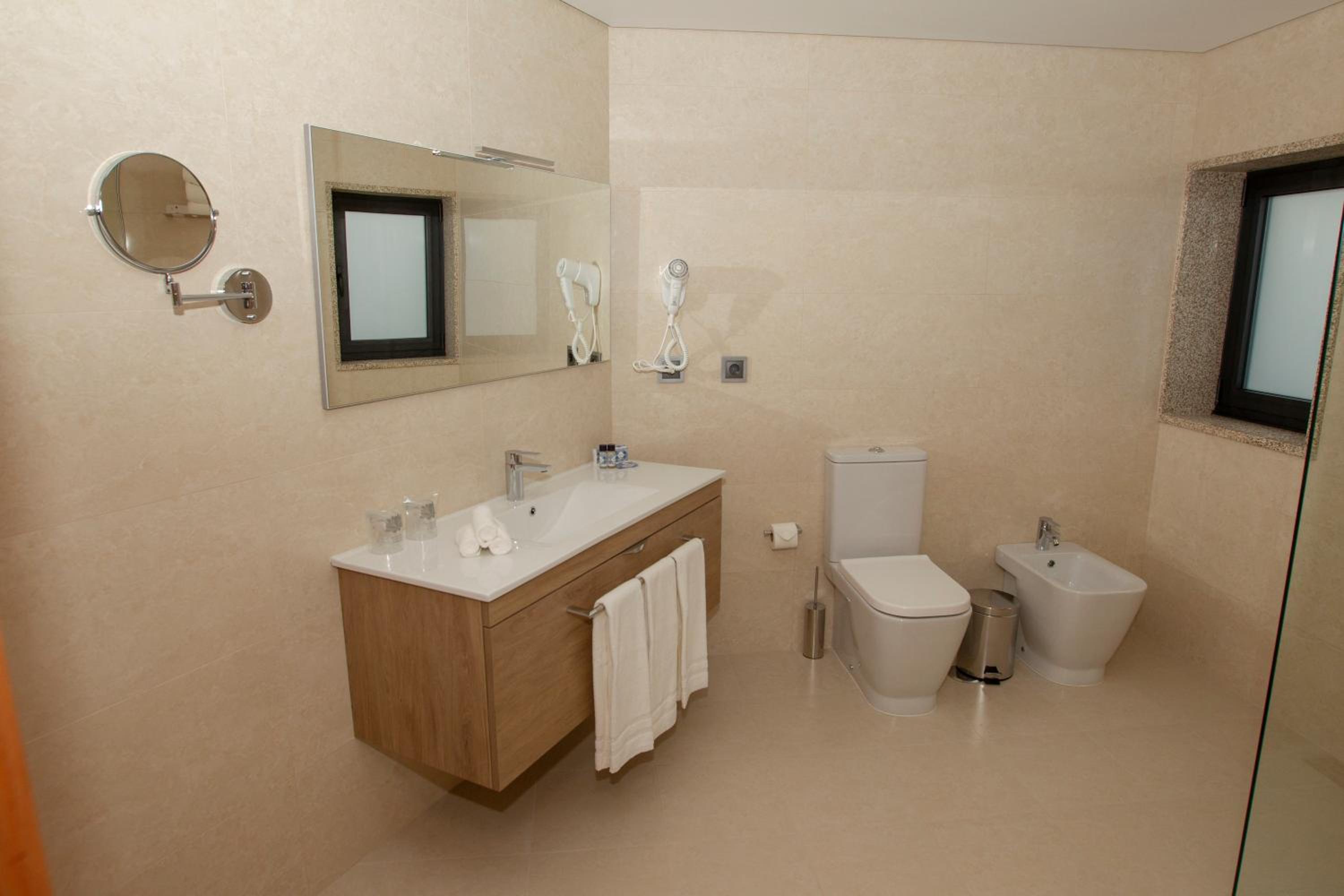 Deluxe Family Room - Photo 5