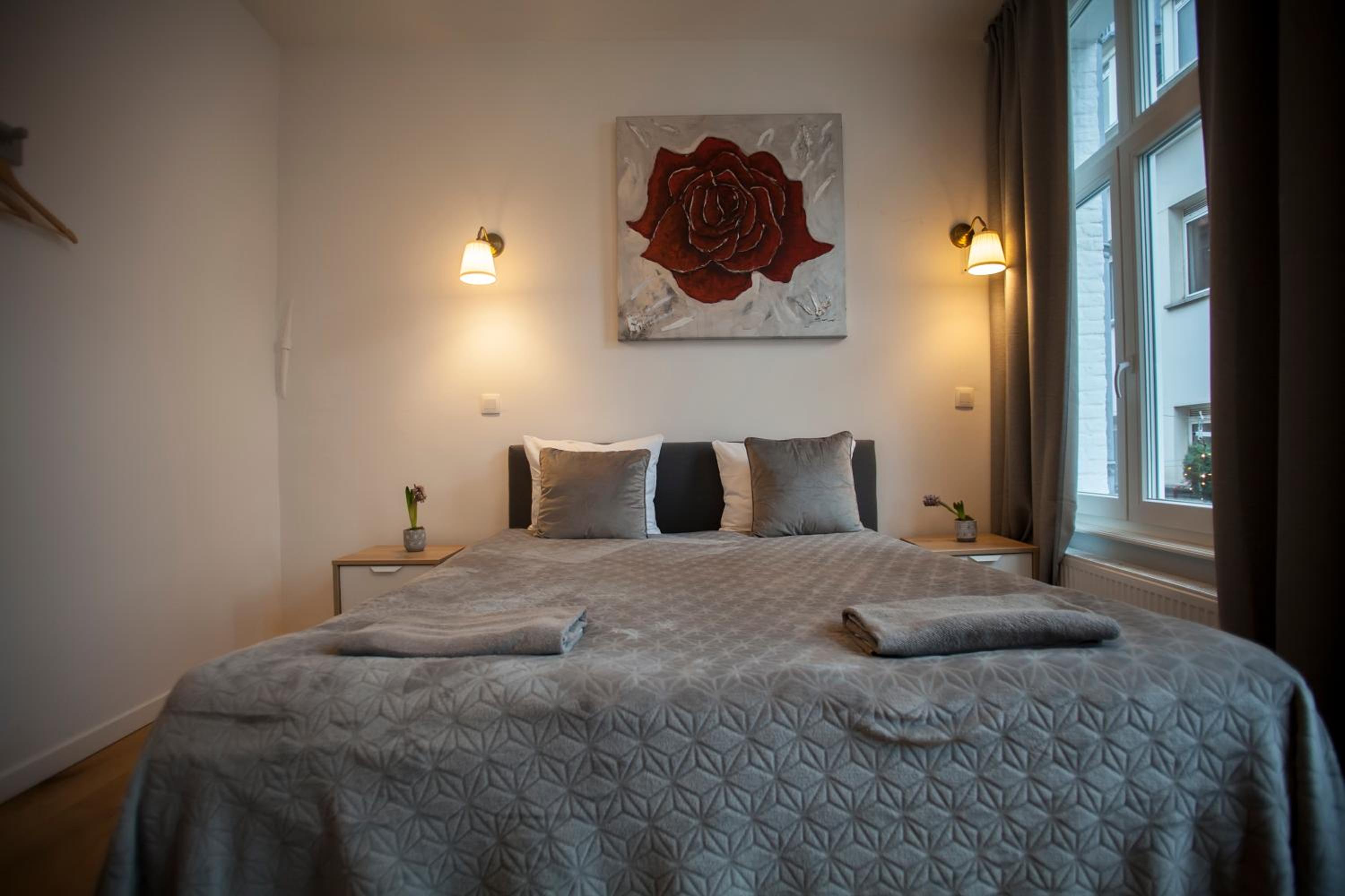Studio Apartment photo 1