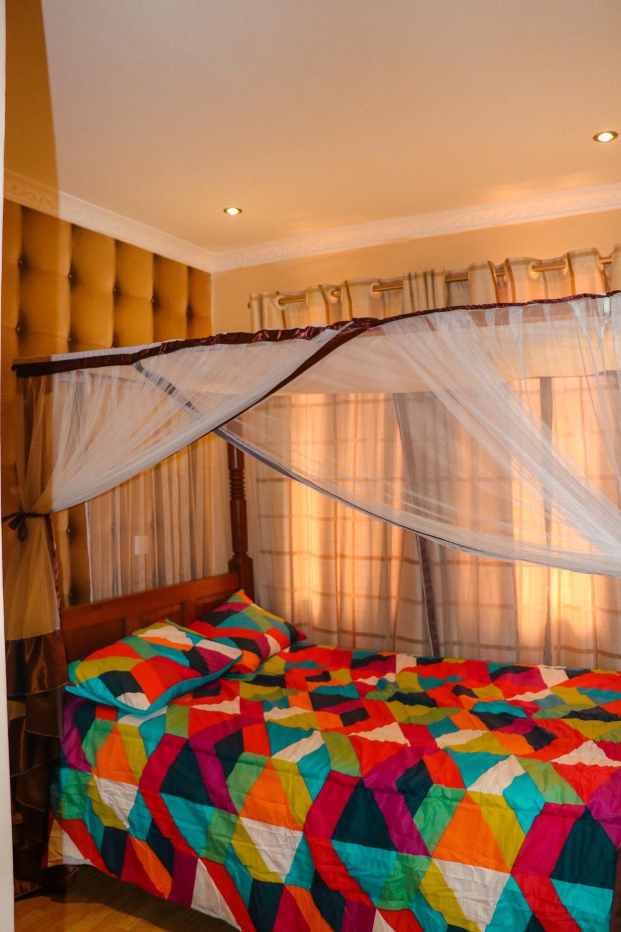 Queen Room - Photo 6