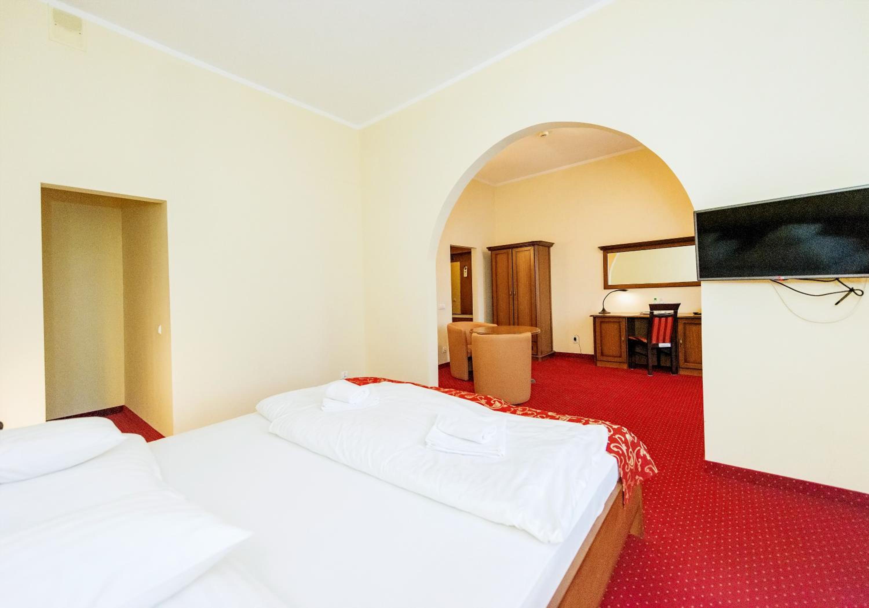 Deluxe Double Room - Photo 1