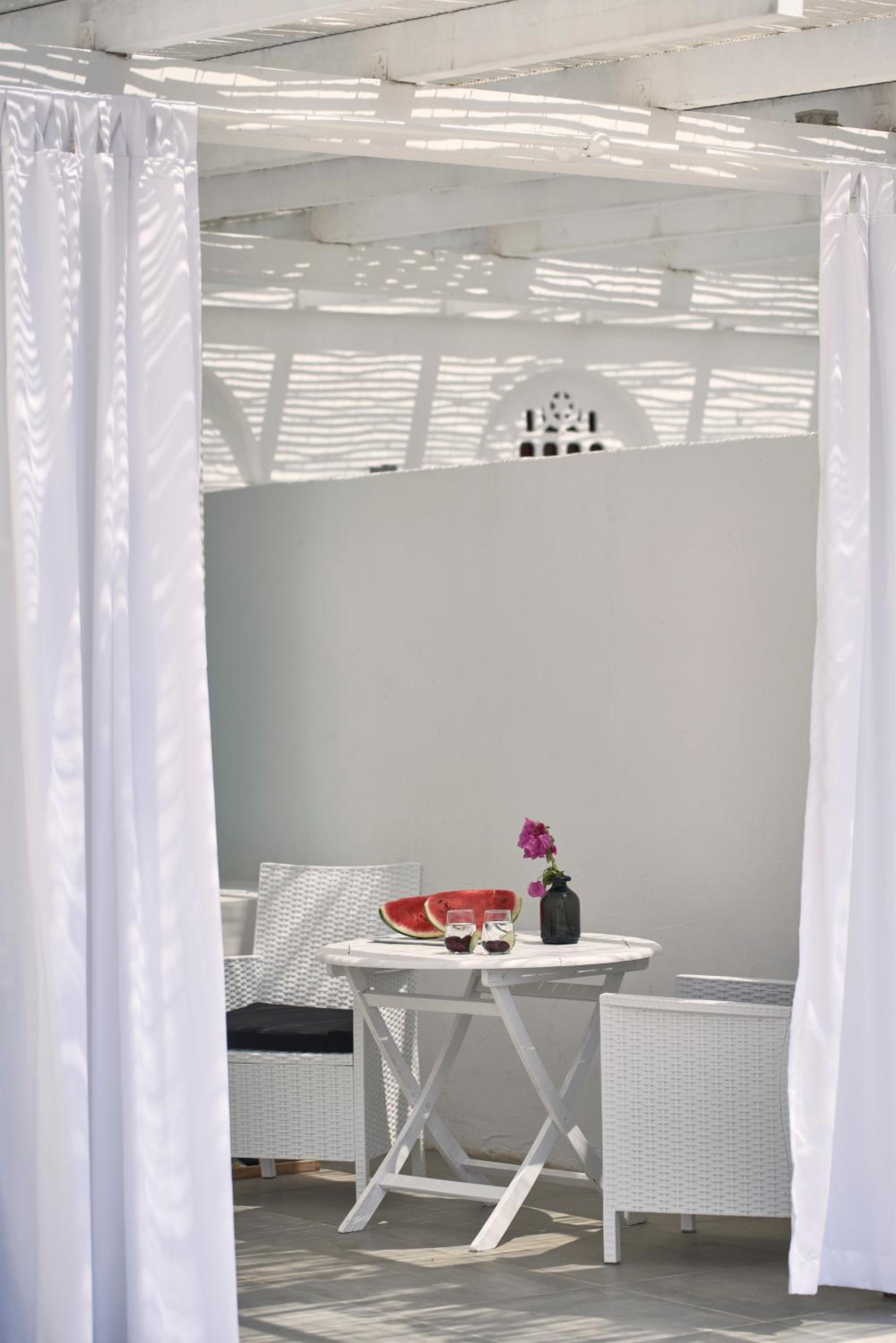 Deluxe Suite with Garden View & Outdoor Jet Tub  - Photo 17