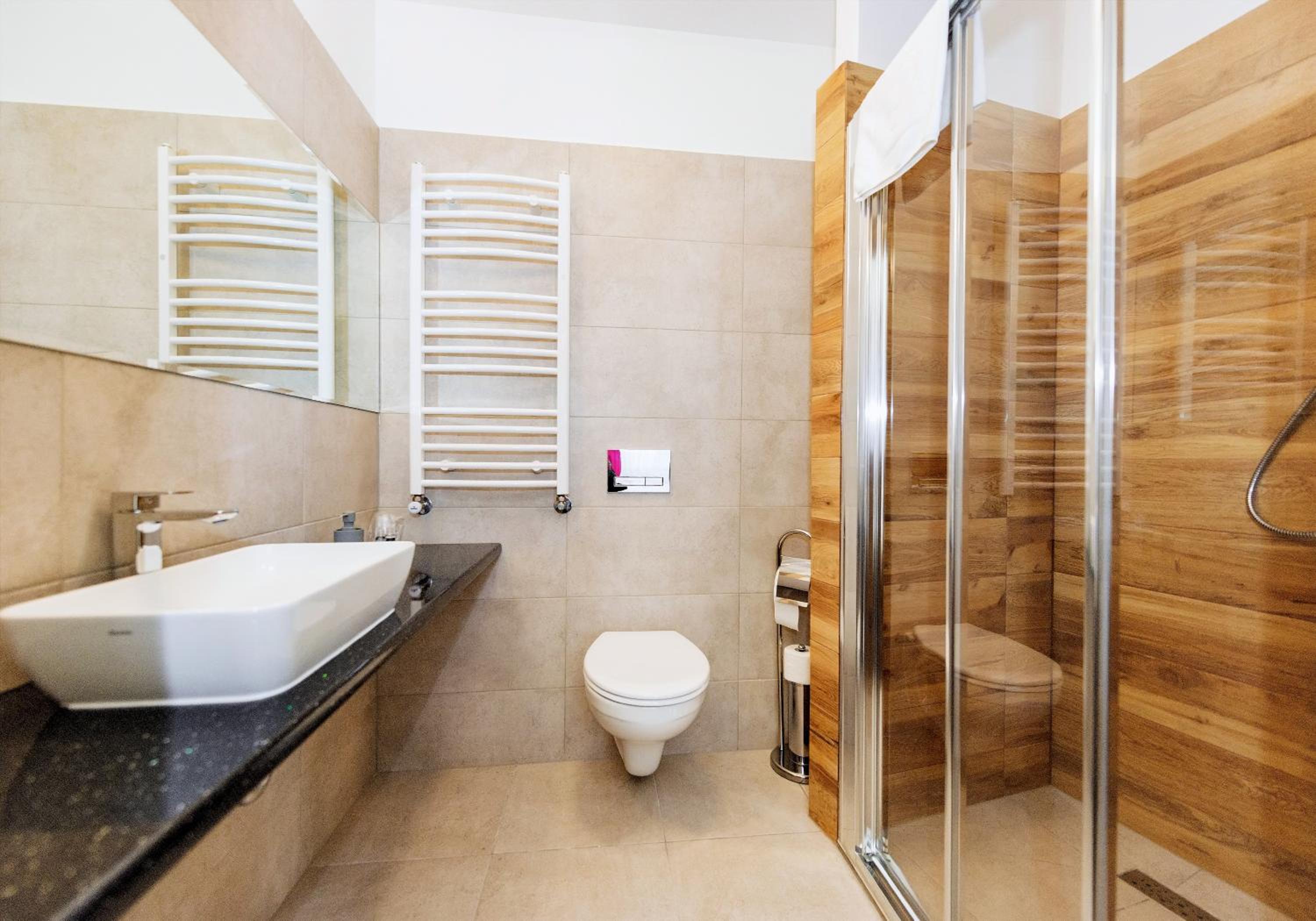 Standard Twin Room - Photo 3