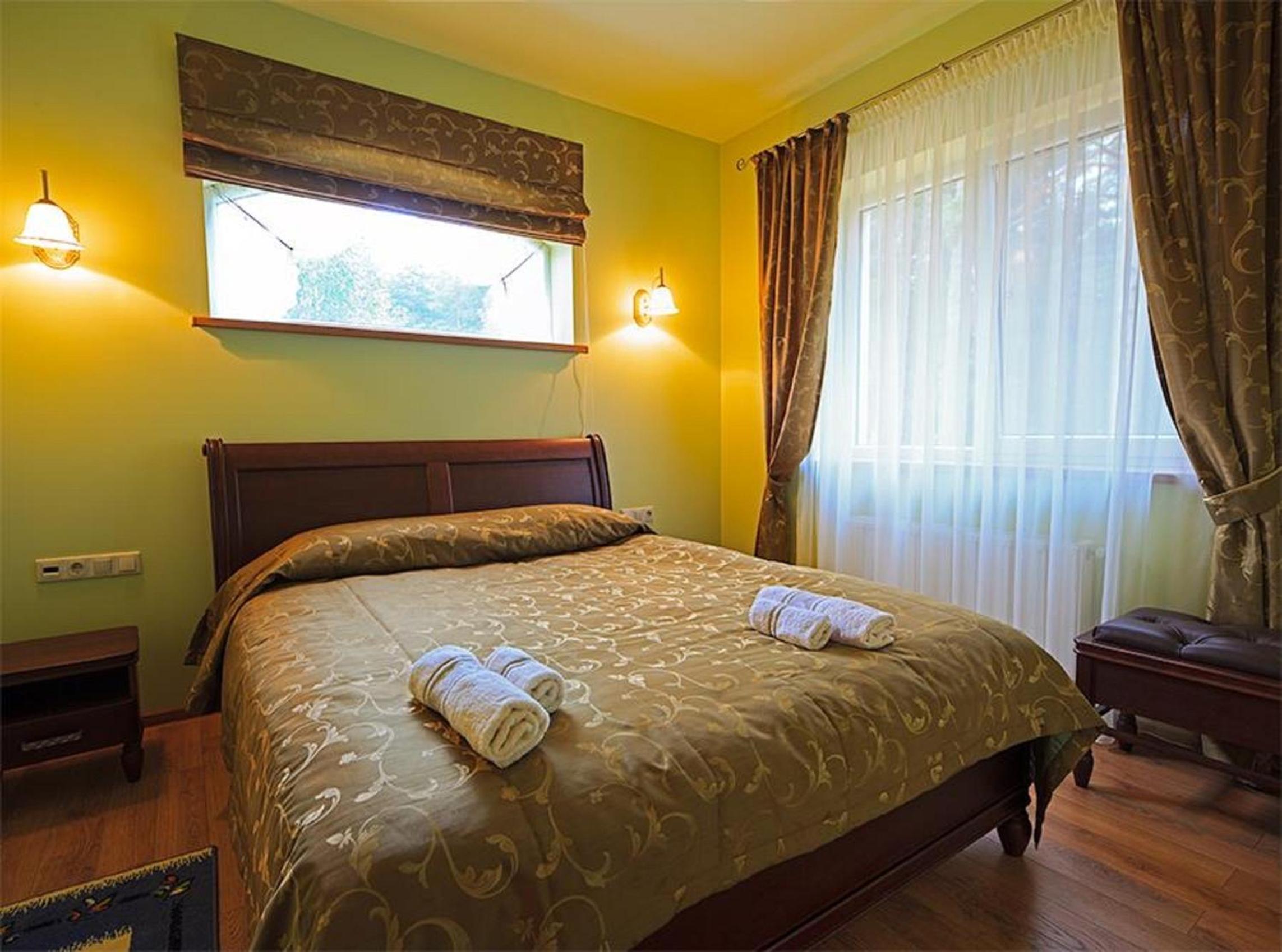 Double or Twin Room - Photo 1