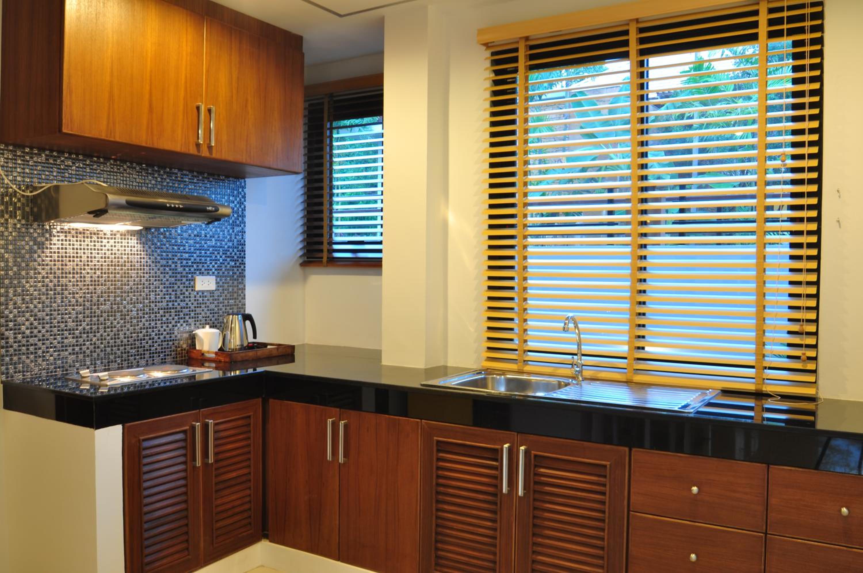Suite - Photo 7