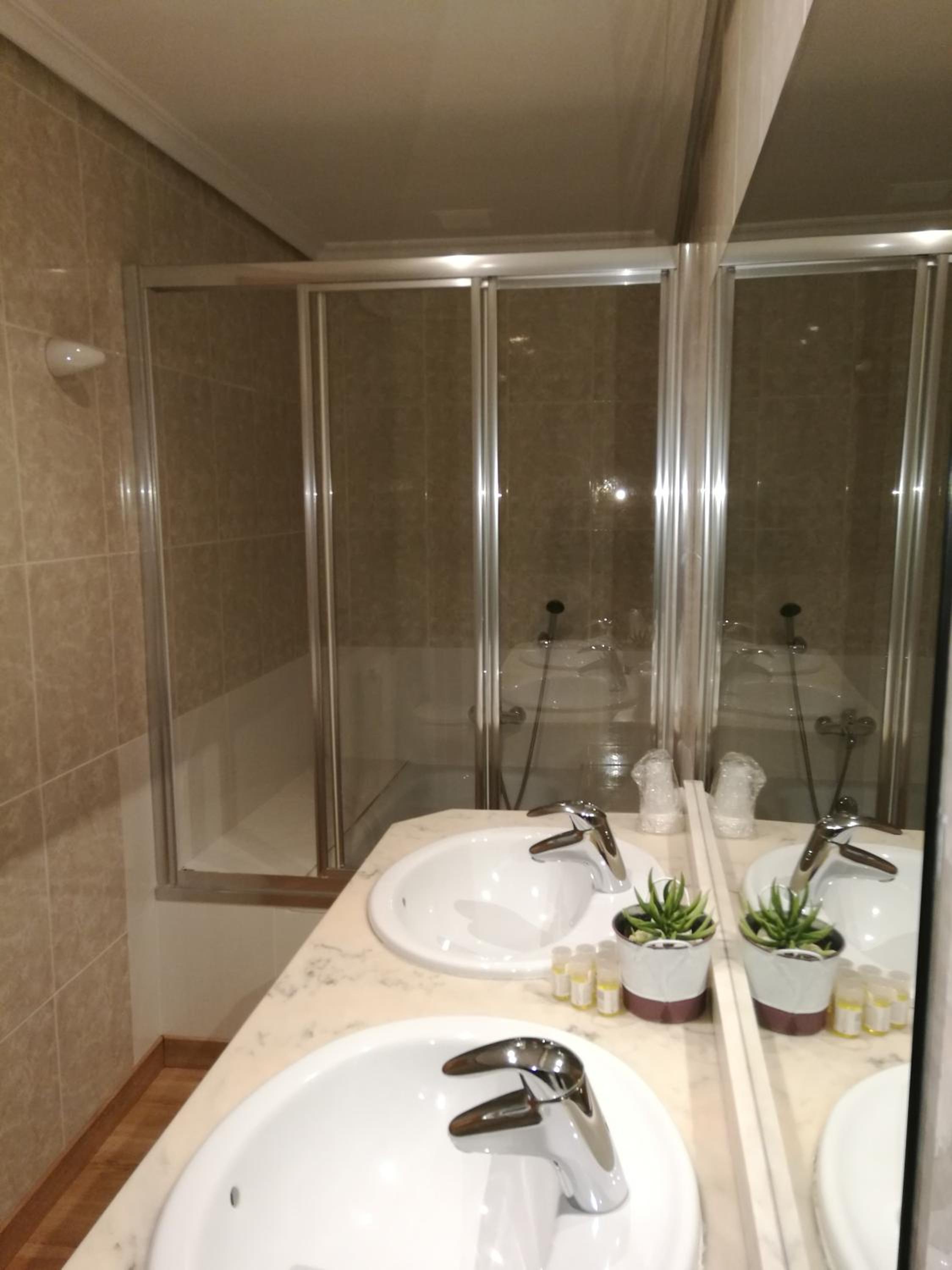 Suite with Sea View - Photo 6