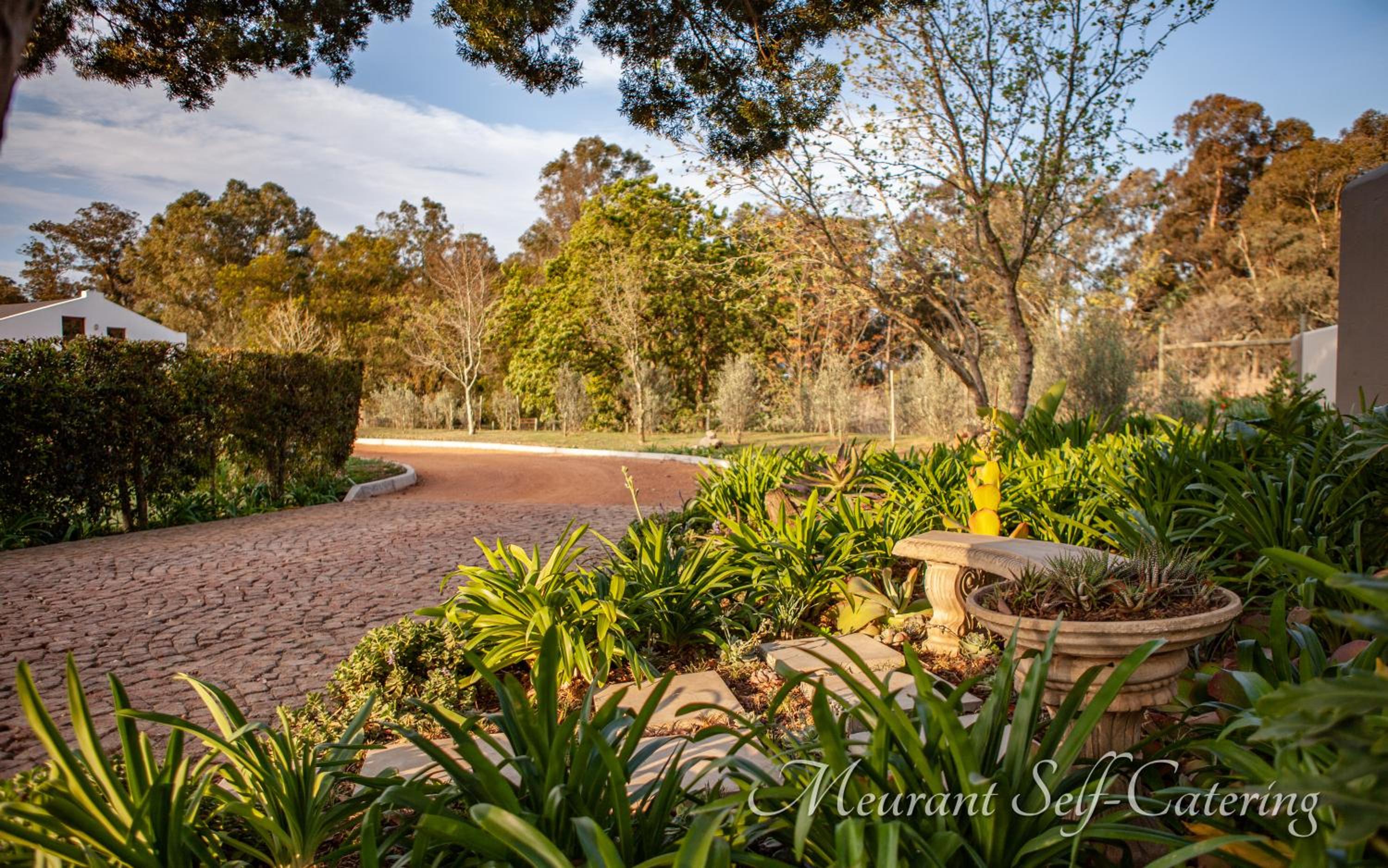 Villa photo 2