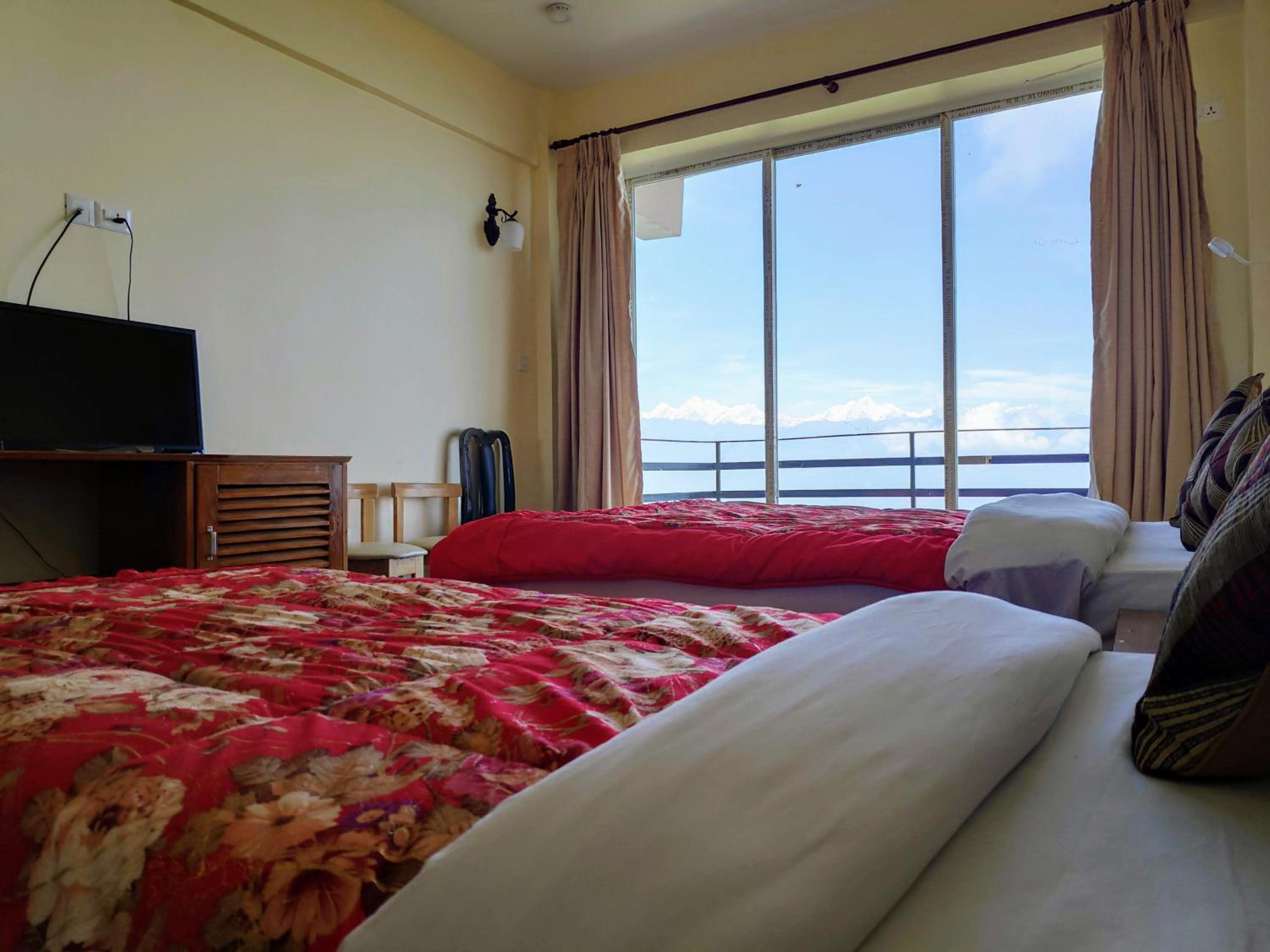 Deluxe Double Room with Balcony - Photo 1