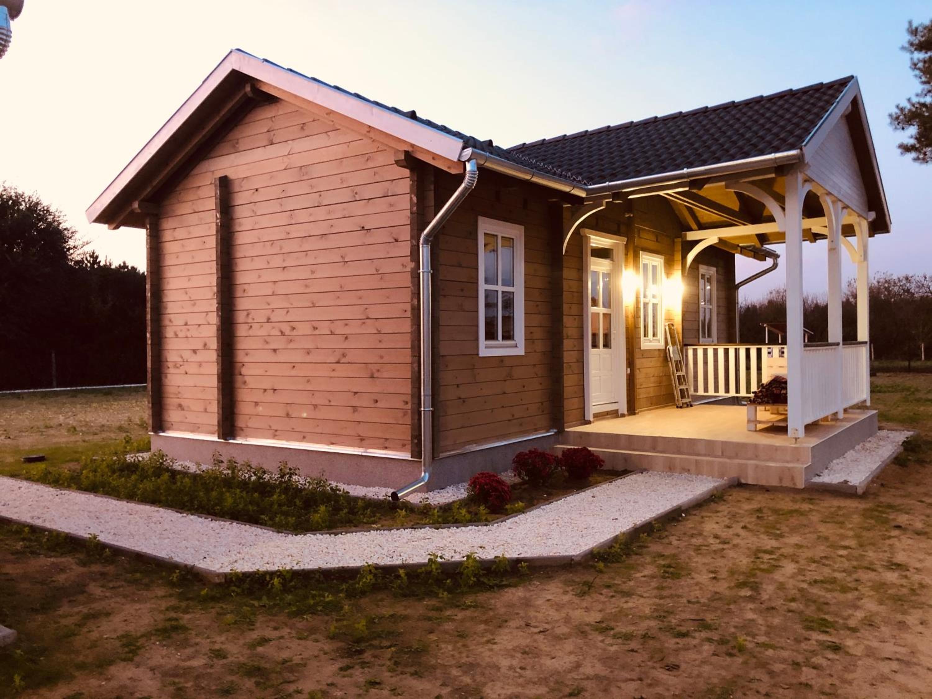 Two-Bedroom House - Photo 37