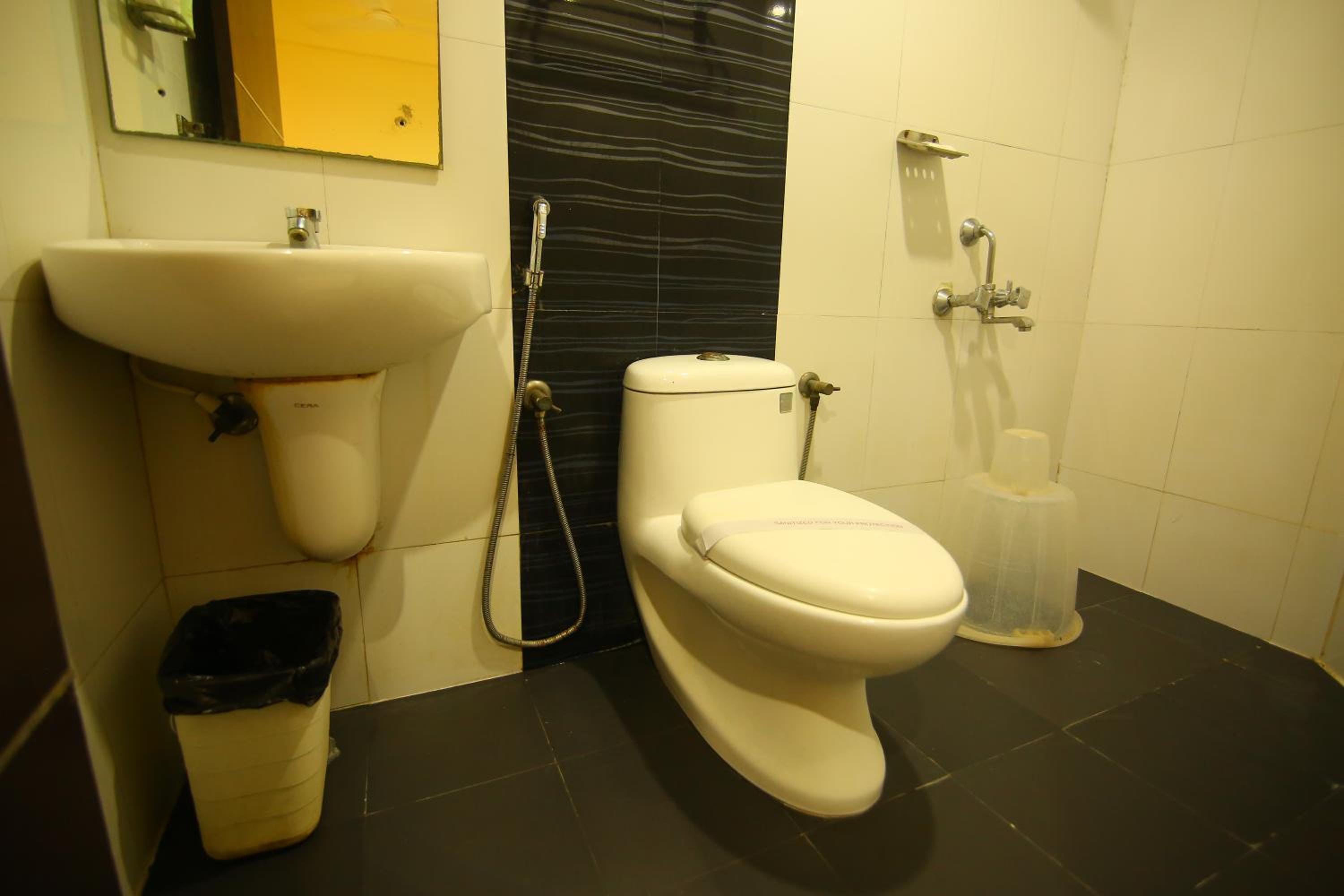 Deluxe Double Room - Photo 59